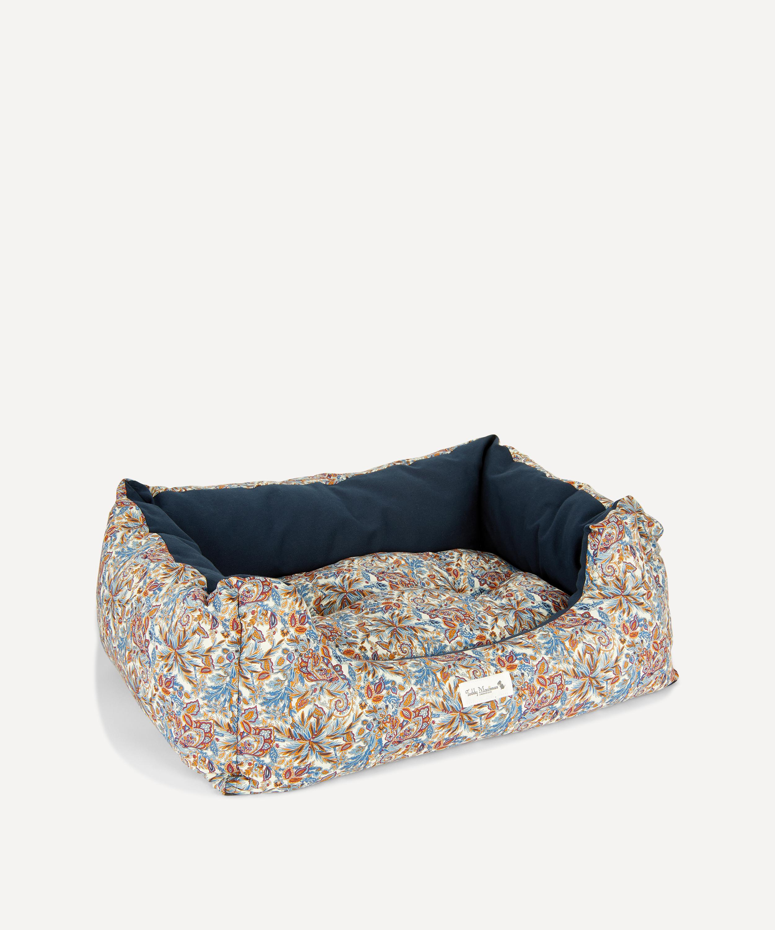 Liberty - Faraway Palm Medium Dog Bed image number 1