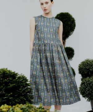 Liberty Fabrics - Lindsay Garden Tana Lawn™ Cotton image number 0