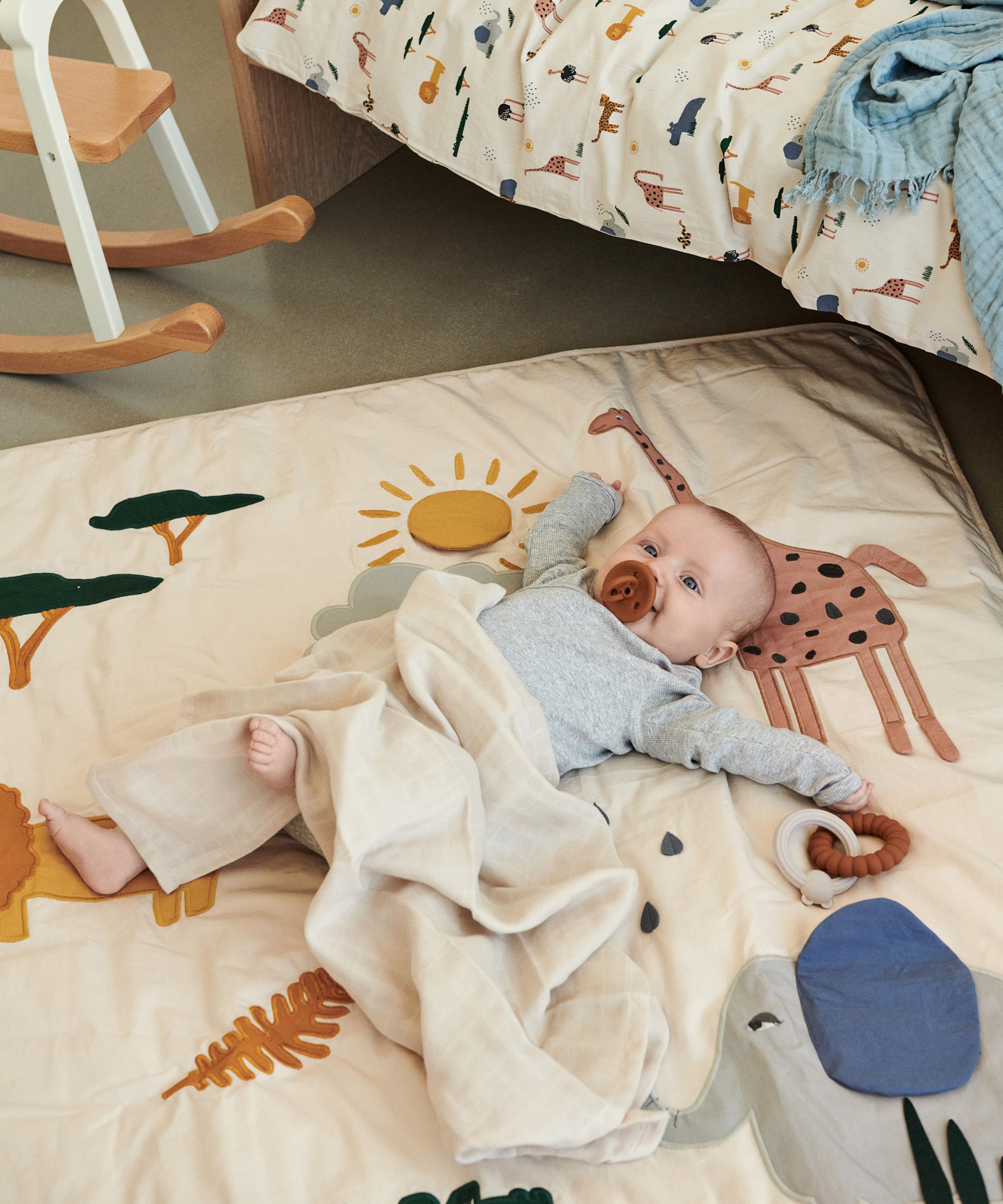 Liewood - Glenn Activity Blanket Safari Mix image number 1