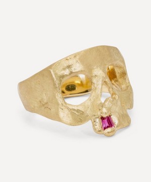 Polly Wales - 18ct Gold Snaggletooth Skull Pinky Ring image number 2