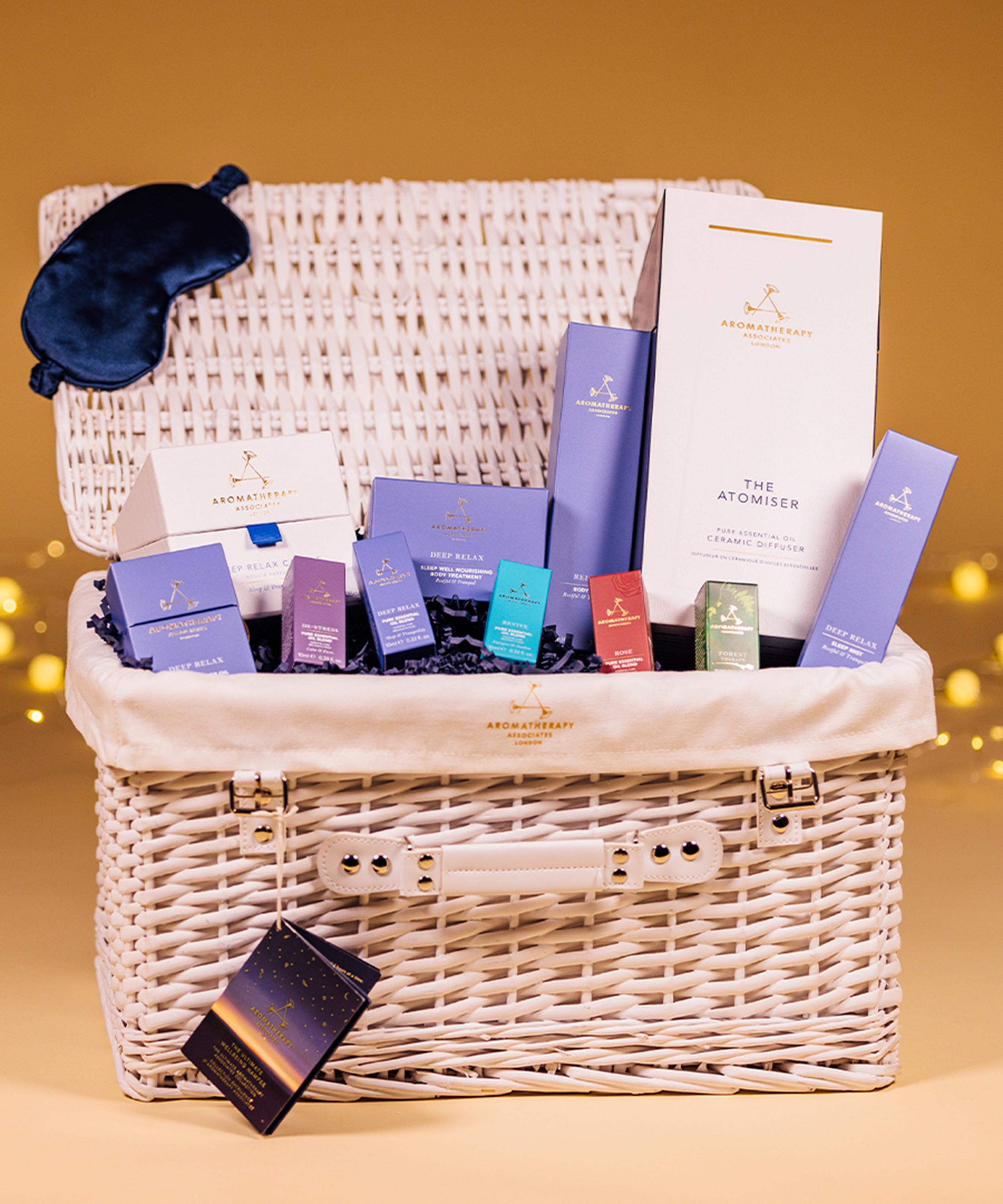 Aromatherapy Associates - Moments to Treasure Gift Set image number 1