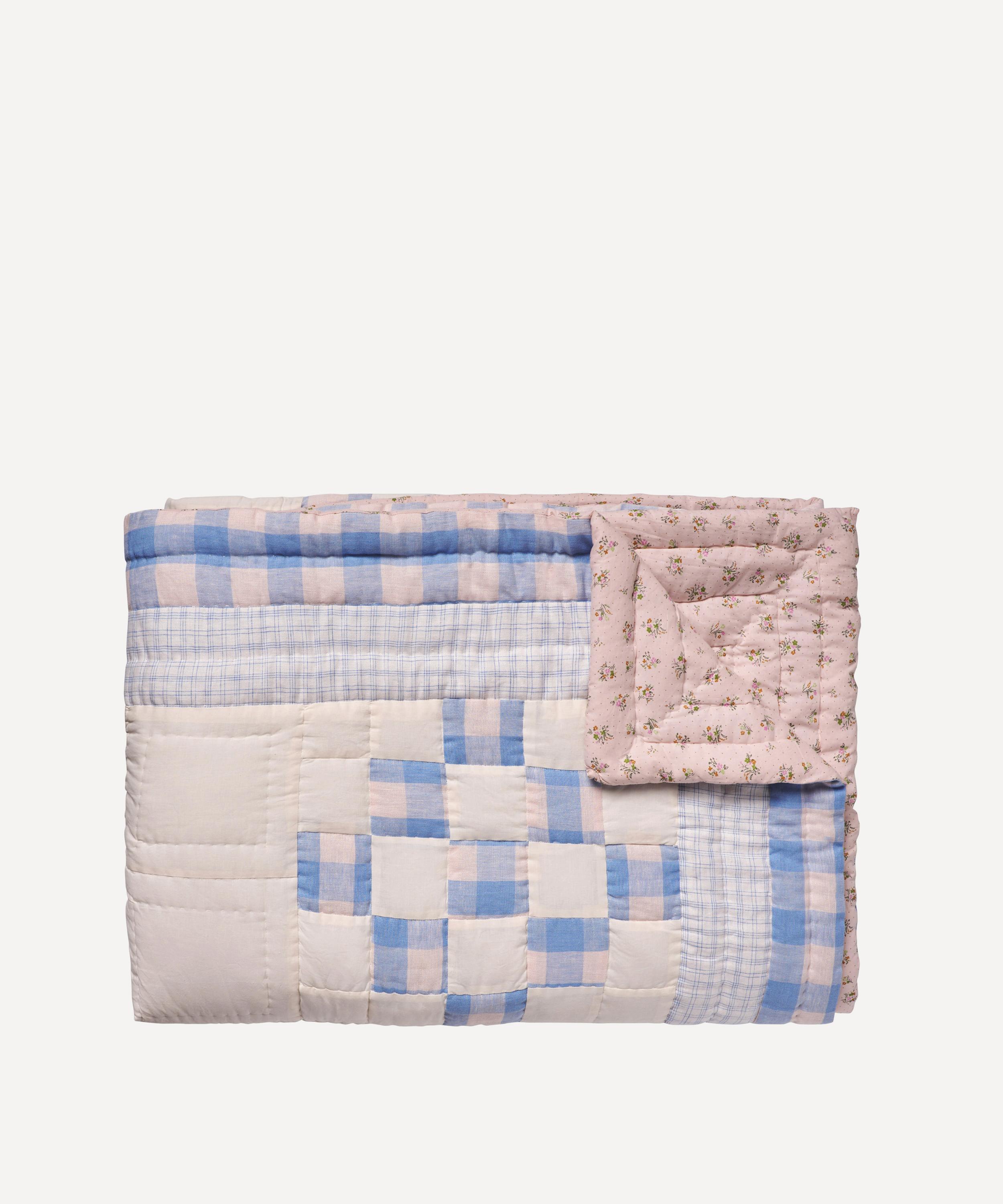 Projektityyny - Ruiskaunokki Cornflower Blue Gingham Patchwork Quilt image number 2