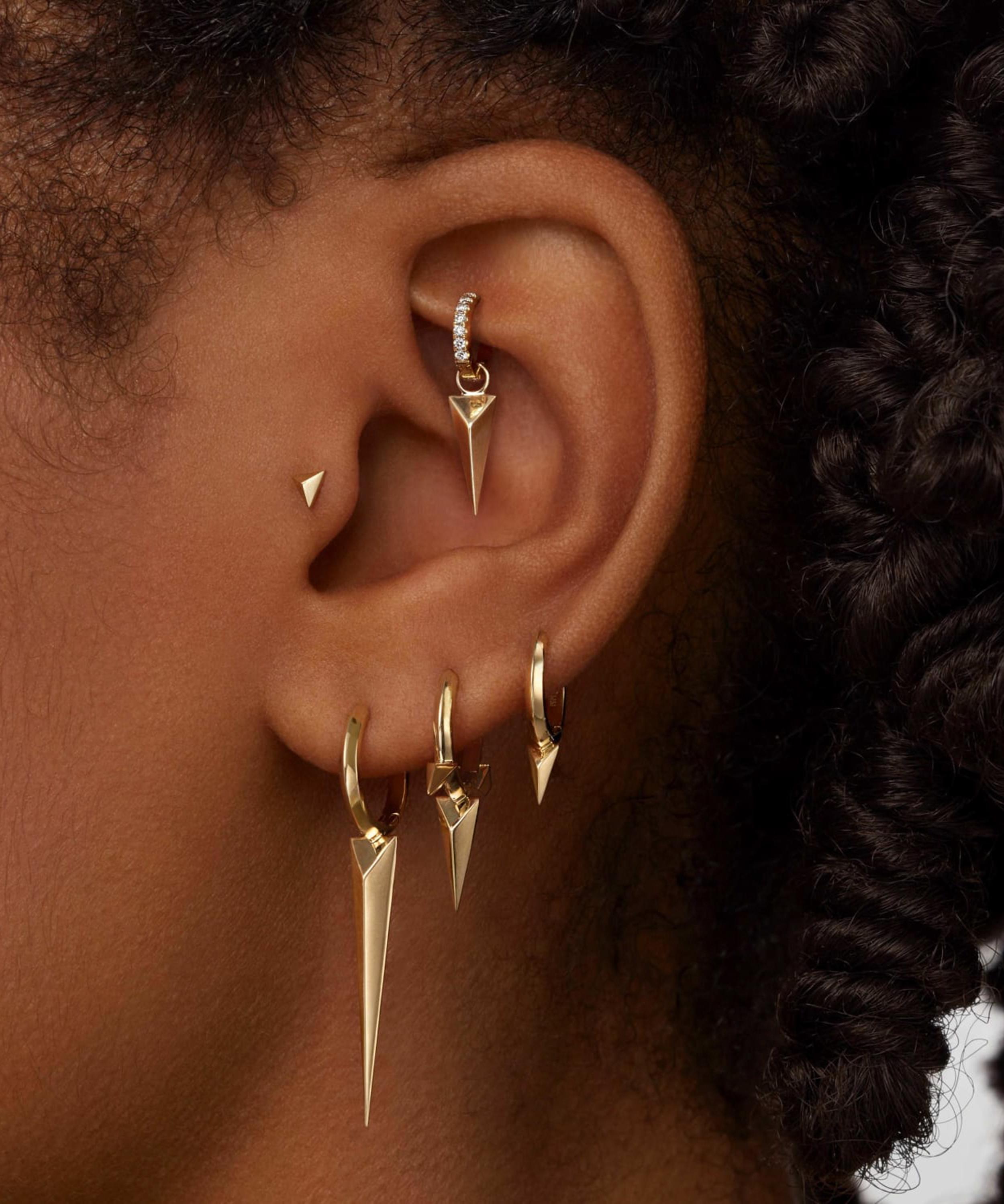 Maria Tash - 14ct 8mm Faceted Single Short Spike Hoop Earring image number 1