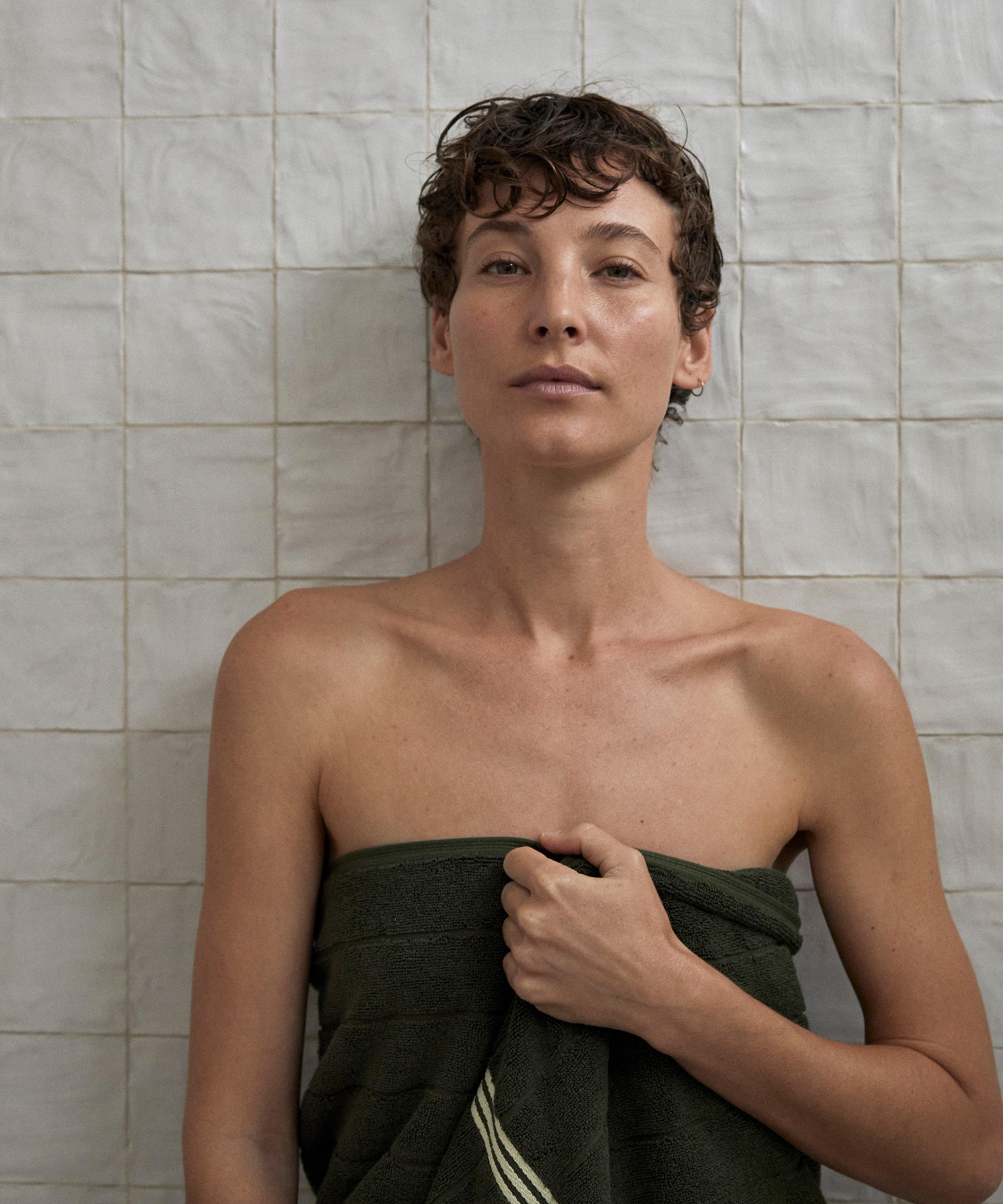 BAINA - Moss Matheson Organic Cotton Bath Sheet image number 3