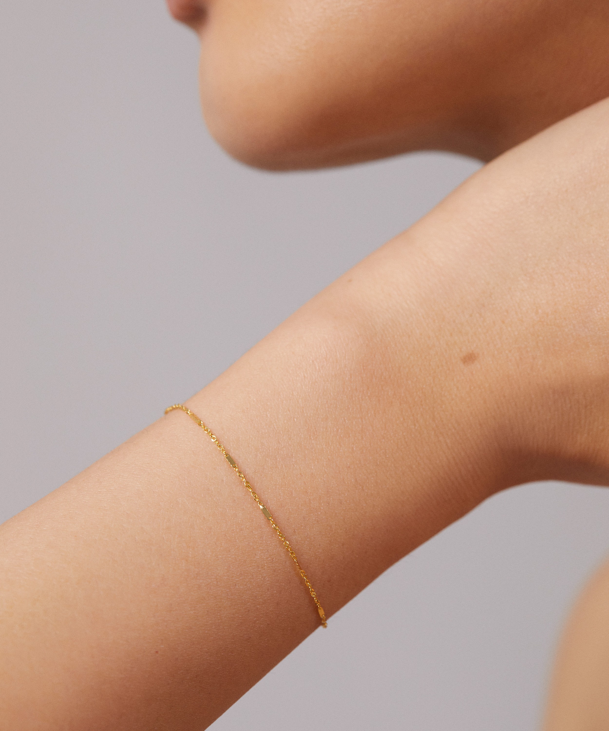 Monica Vinader - 14ct Gold Shimmer Chain Bracelet image number 1
