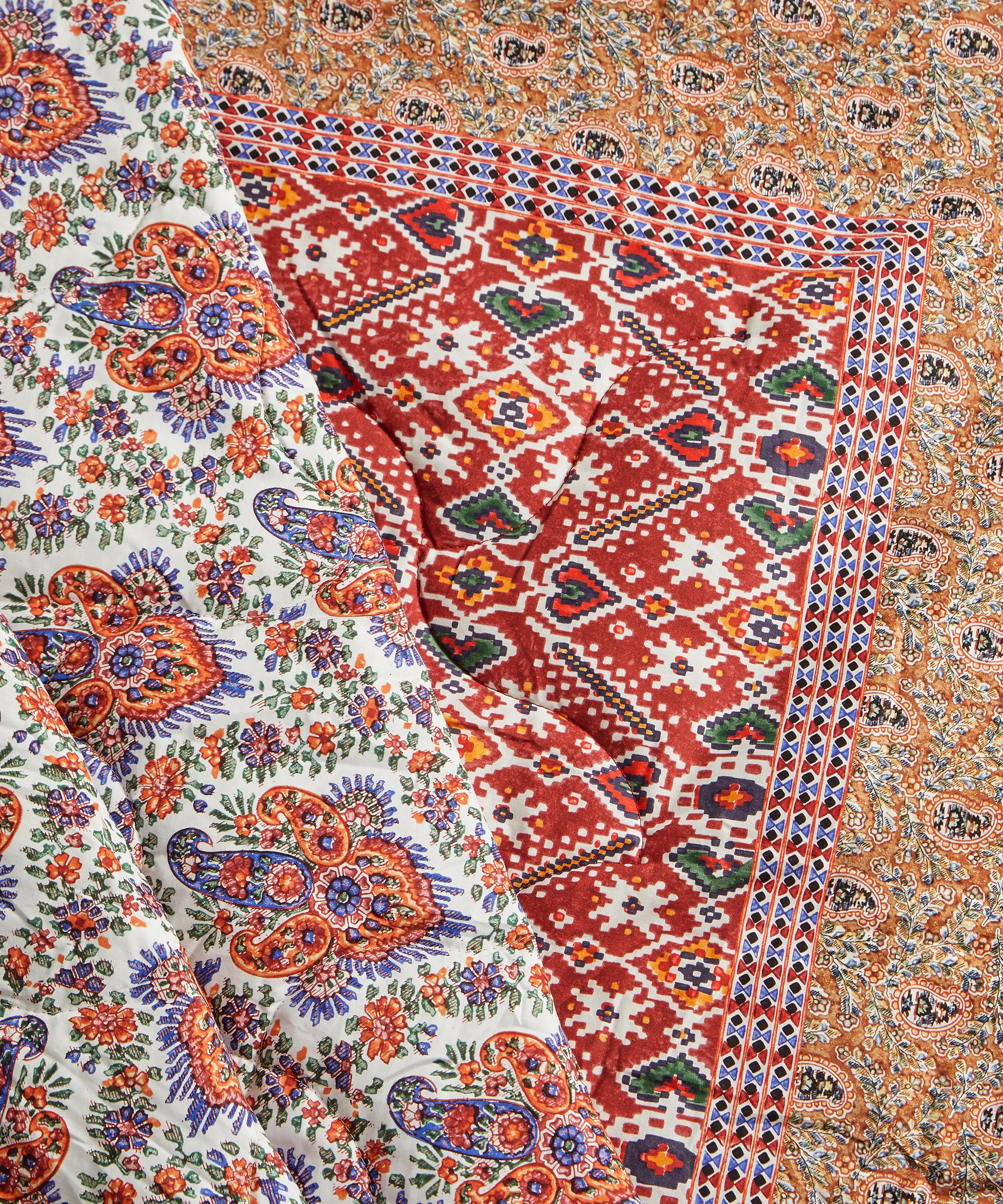 Cabana - x Liberty Tapestry Cabana Reversible Emperor Quilt image number 4