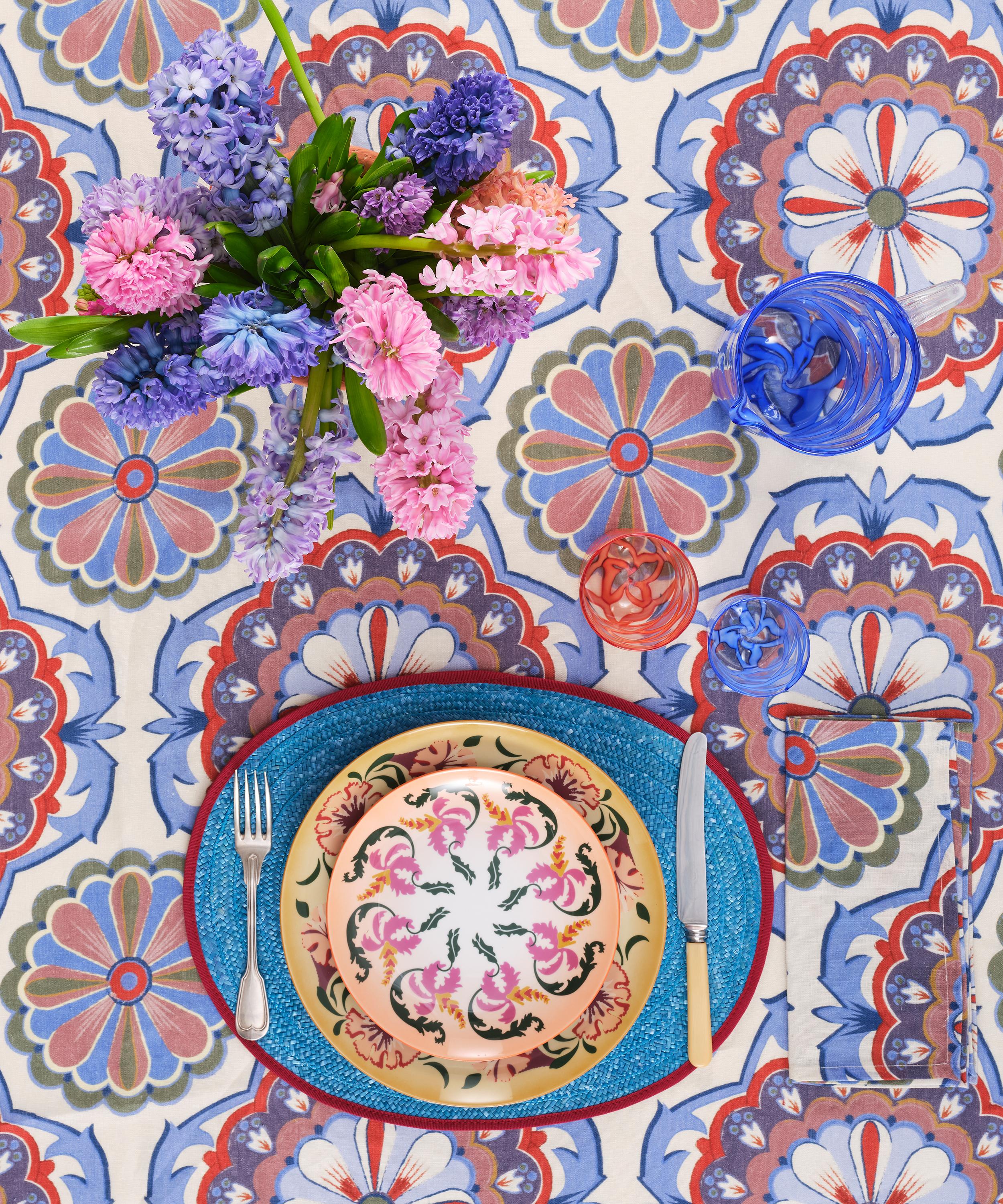 Cabana - Leonora Square 250x250cm Linen Tablecloth image number 1