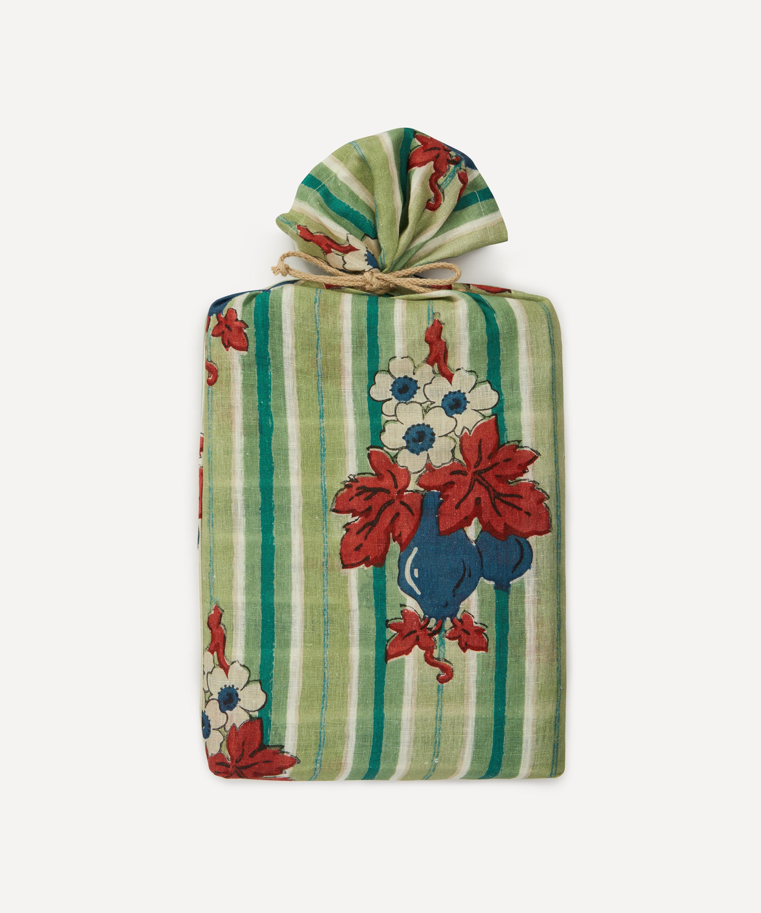 Cabana - Green Turnip Square 250x250cm Linen Tablecloth image number 3