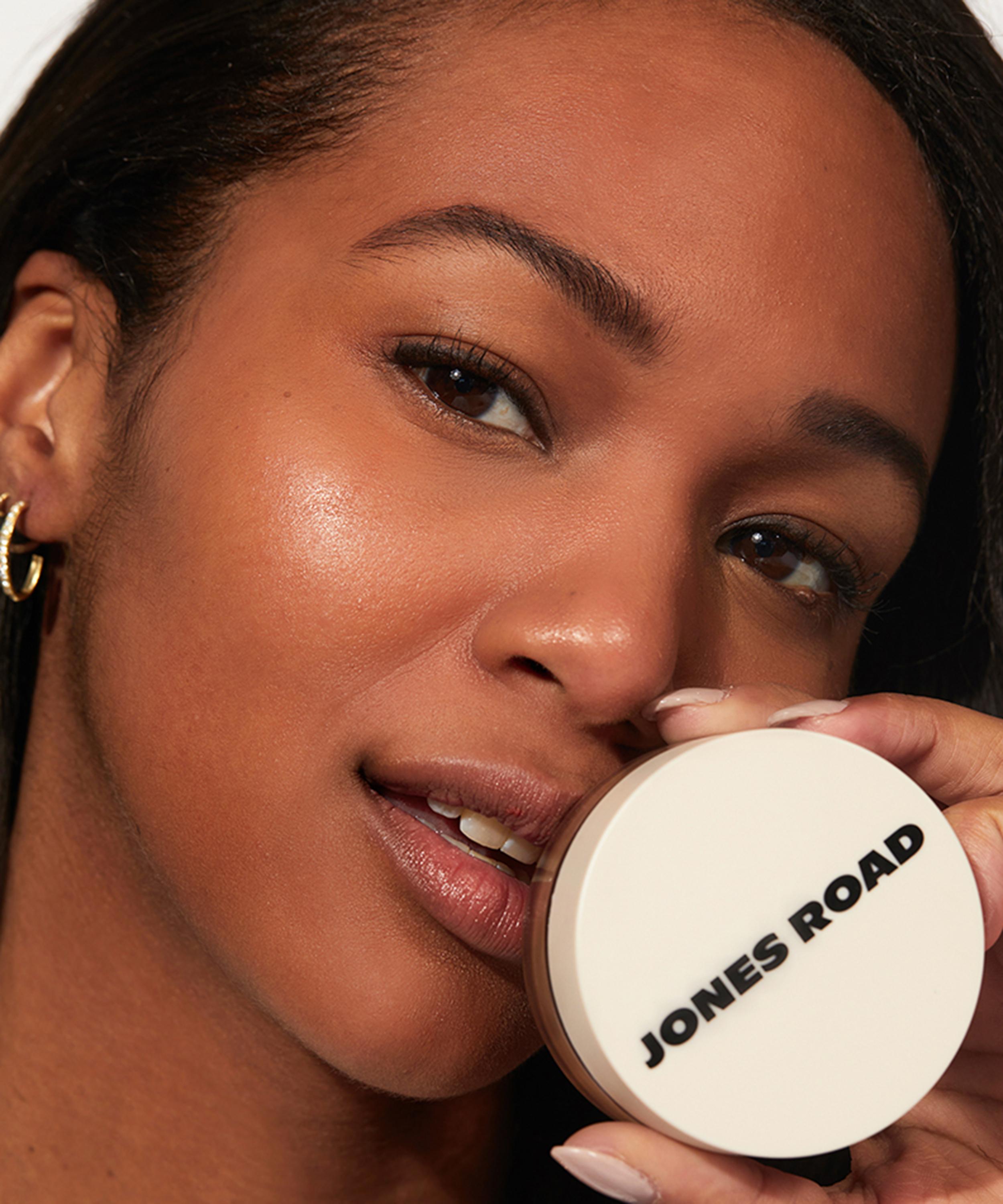 Jones Road - What the Foundation 35g image number 2