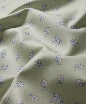 Liberty Fabrics - Hampton Sprig Lasenby Quilting Cotton image number 3