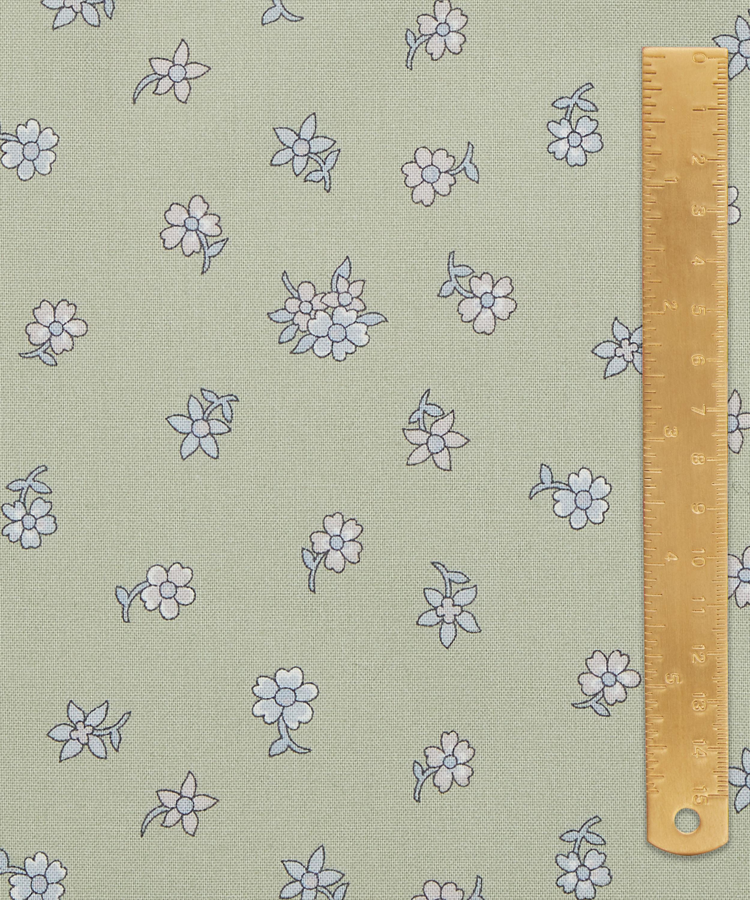 Liberty Fabrics - Hampton Sprig Lasenby Quilting Cotton image number 4