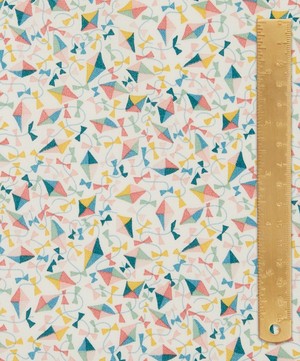 Liberty Fabrics - Kite Flight Lasenby Quilting Cotton image number 4