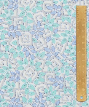 Liberty Fabrics - Coronation Gardens Lasenby Quilting Cotton image number 4