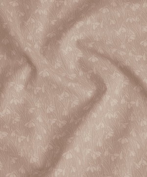 Liberty Fabrics - Blush Pink Snowdrop Spot Lasenby Quilting Cotton image number 3
