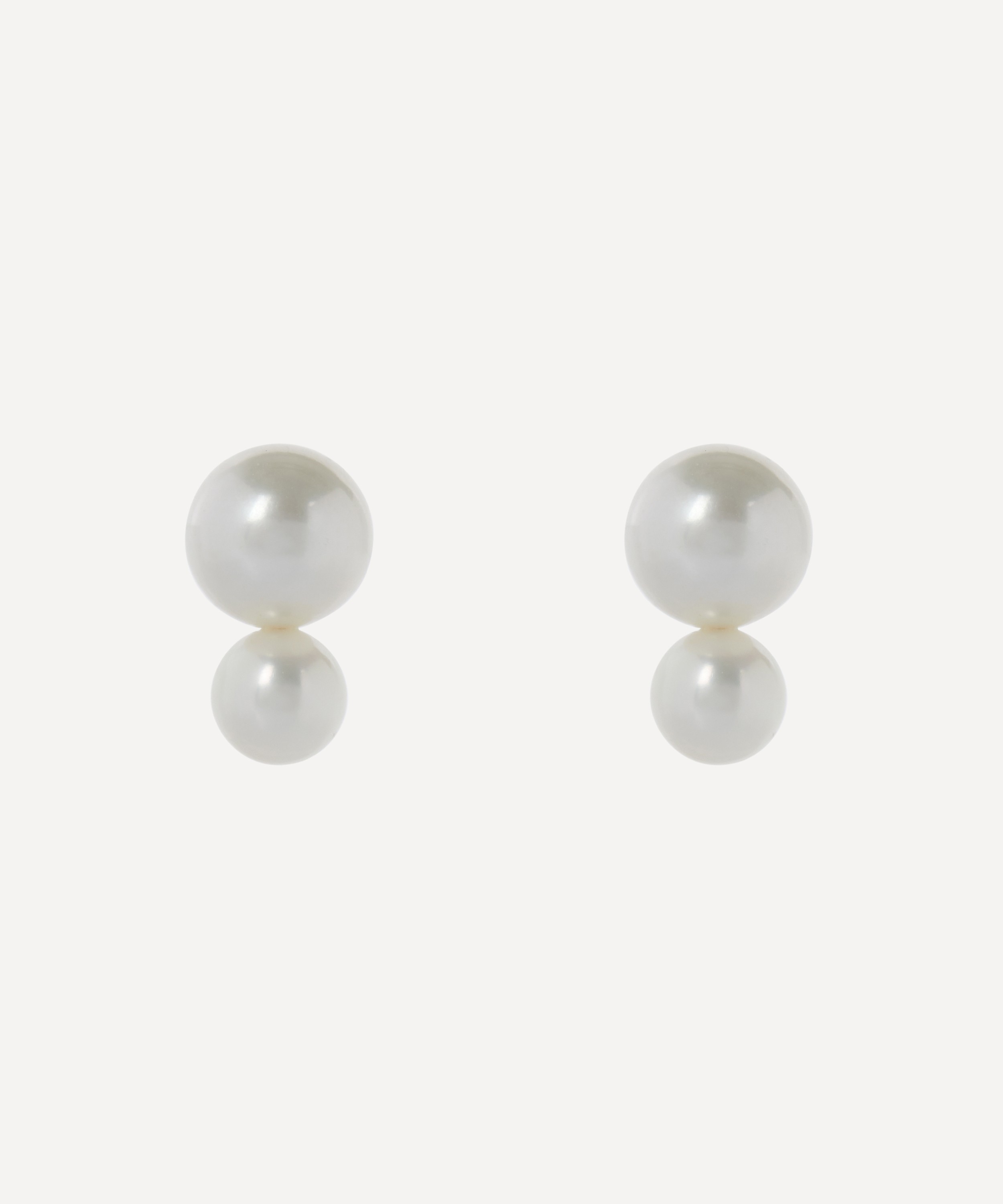 Mizuki - 14ct Gold Kissing Double Pearl Stud Earrings image number 0