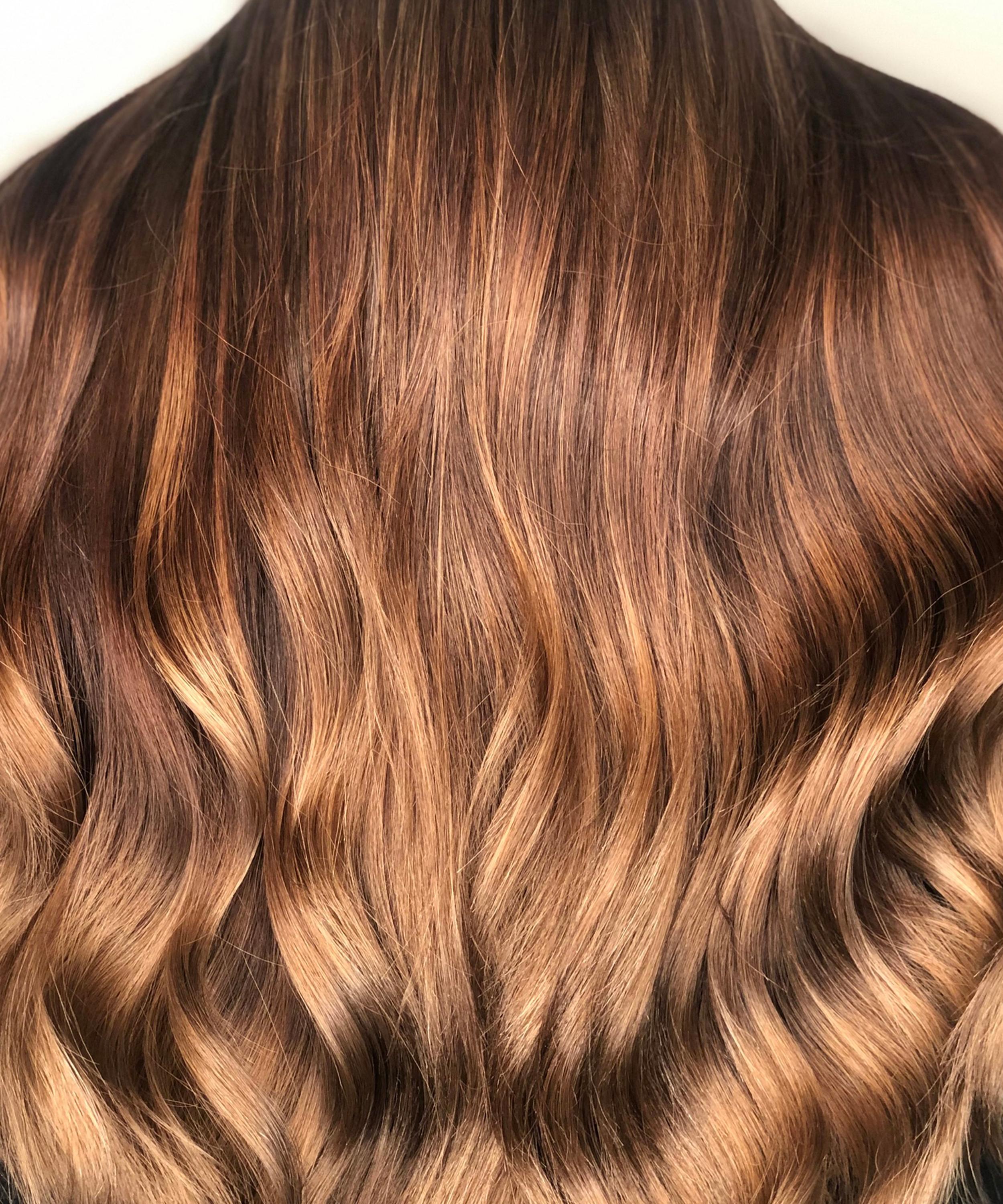 OLAPLEX - No.4 Bond Maintenance Shampoo 1000ml image number 3