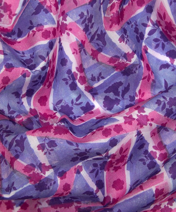 Liberty Fabrics - Floral Flag Organic Tana Lawn™ Cotton image number 3