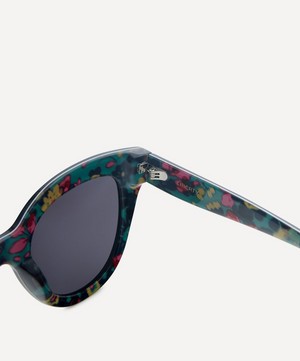 Liberty - Black With Print Oversized Sunglasses image number 3