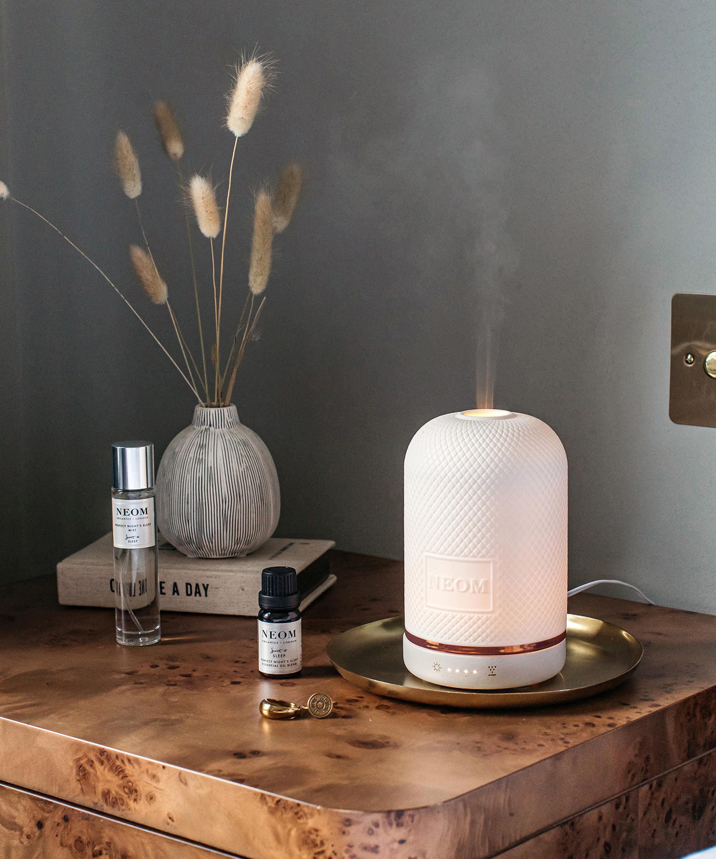 NEOM Wellbeing London - Wellbeing Pod Essential Oil Diffuser image number 5