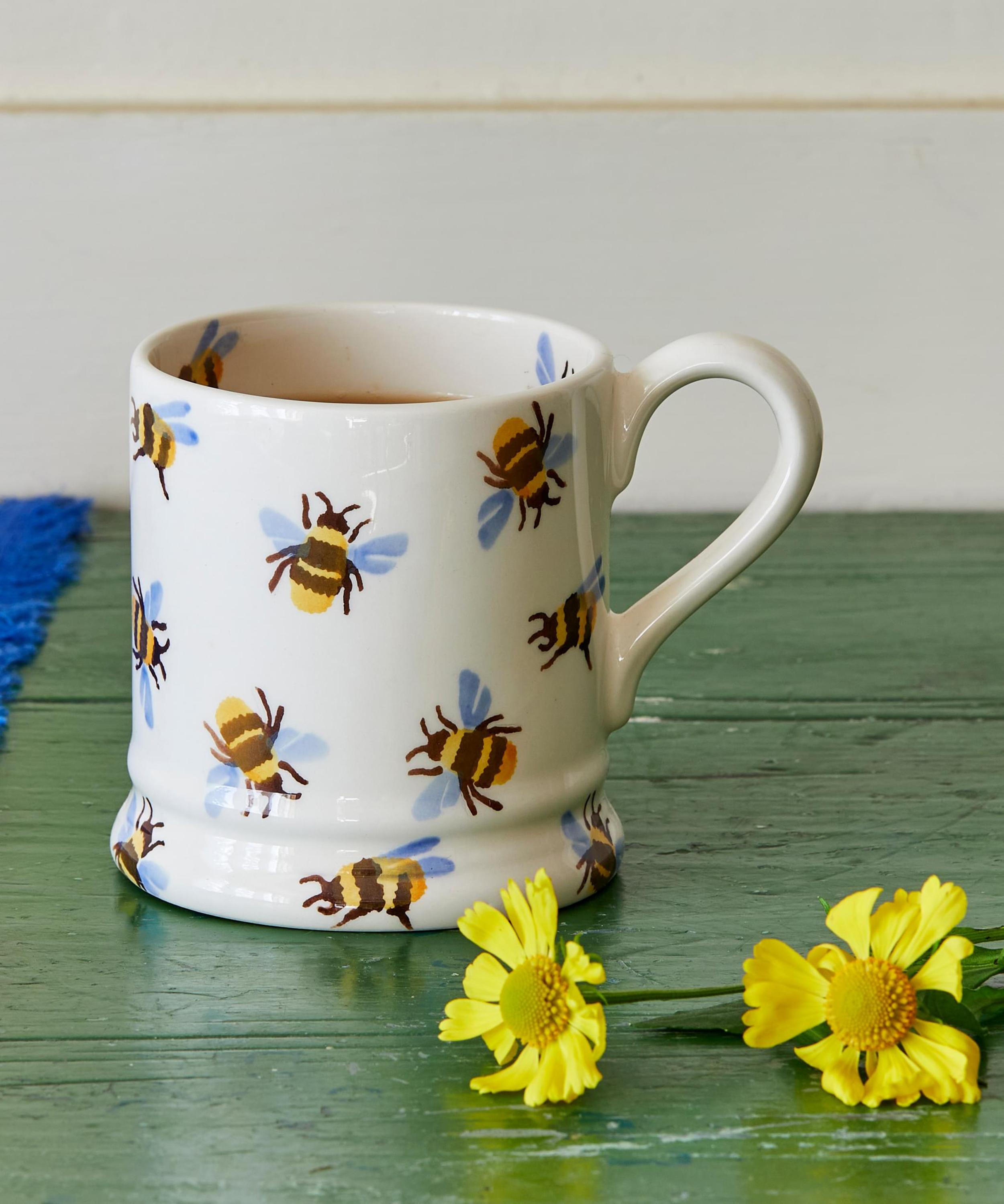 Emma Bridgewater - Bumblebee Half-Pint Mug image number 3