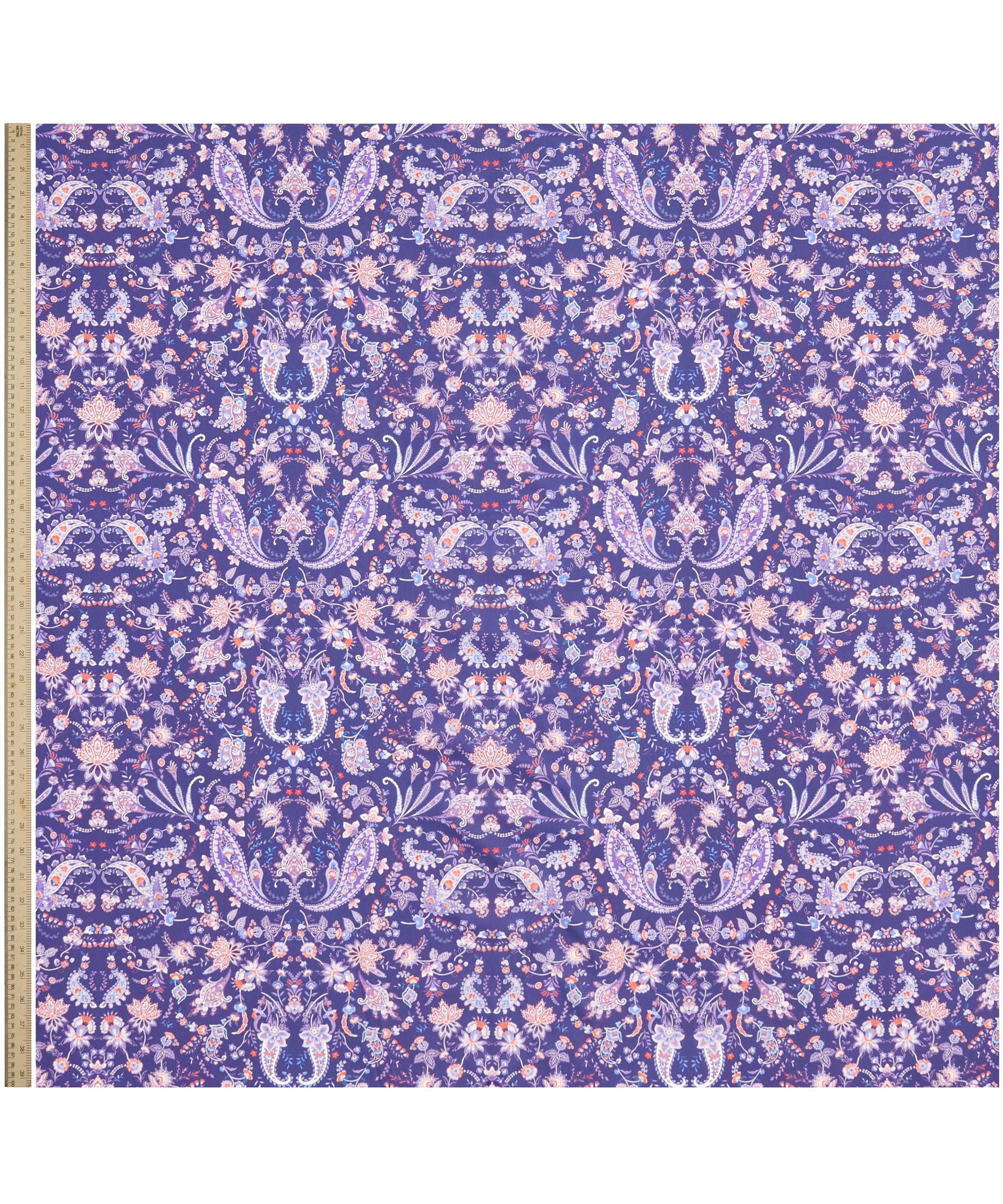 Liberty - Mirrored Paisley Organic Tana Lawn™ Cotton image number 1
