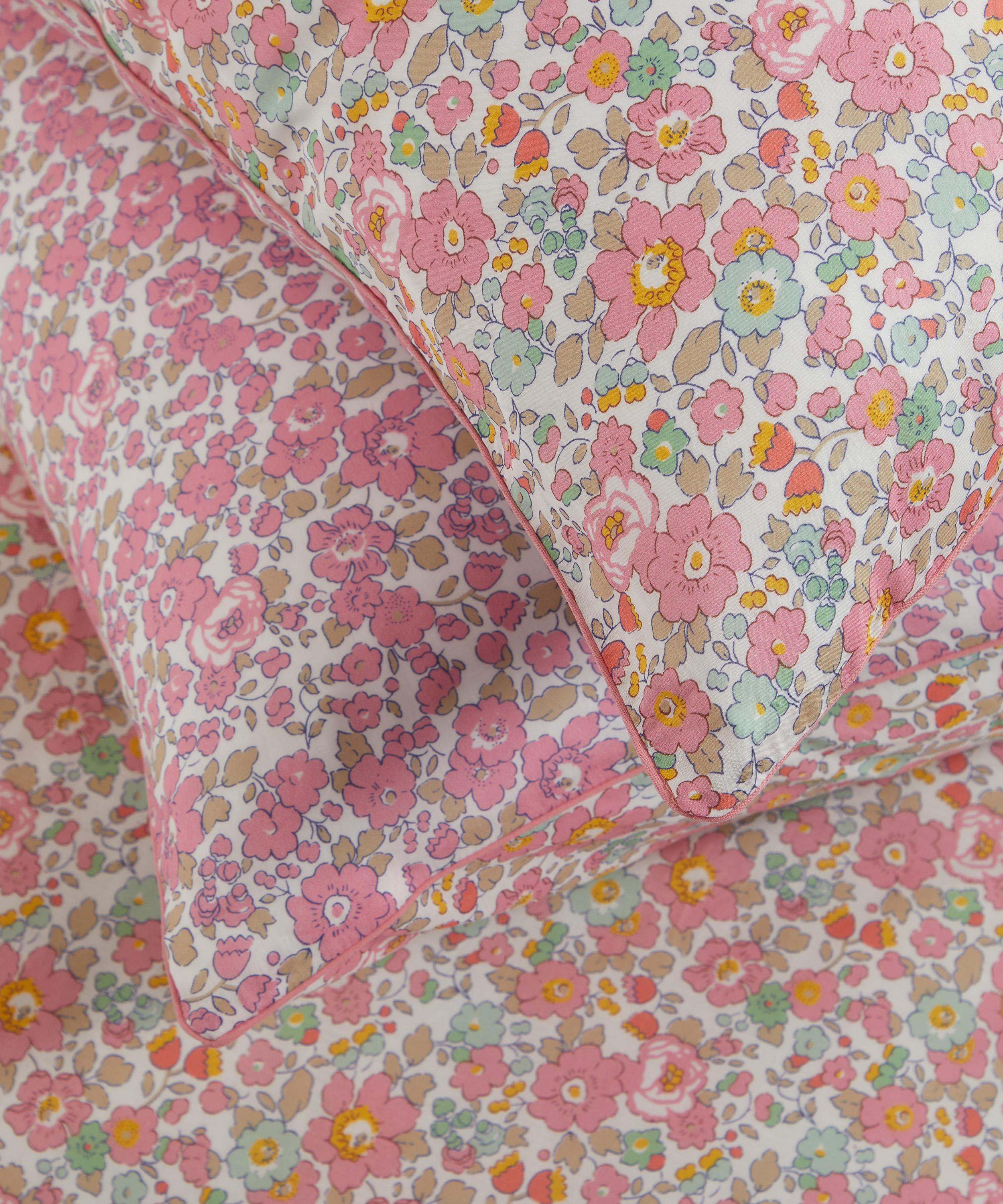 Liberty - Betsy Pink Tana Lawn™ Square Pillowcase image number 3