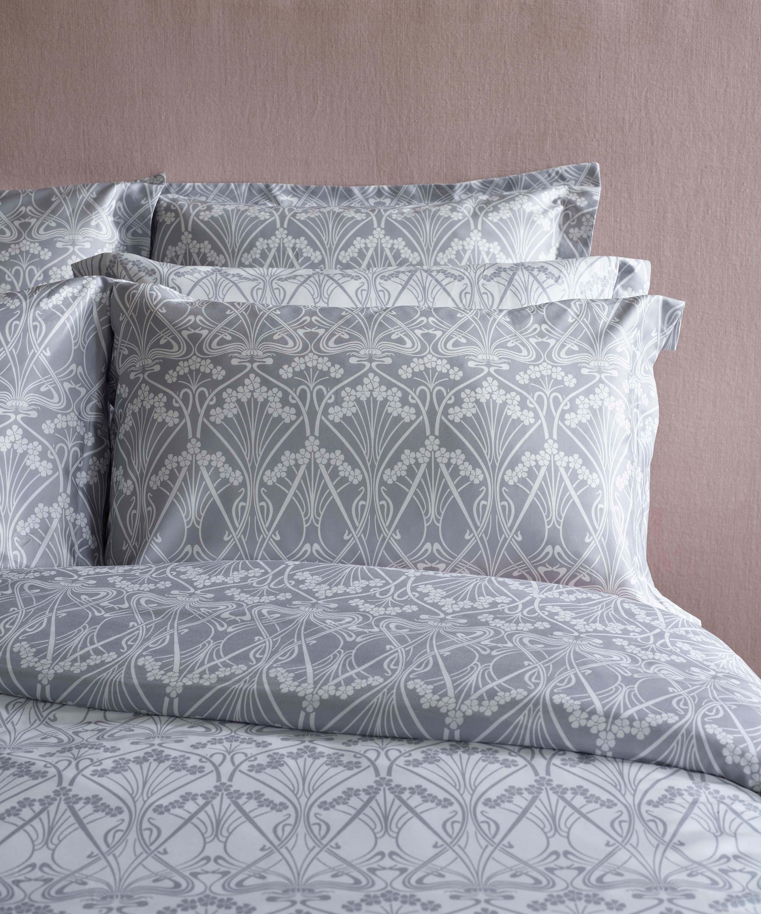 Liberty - Ianthe Cotton Sateen King Pillowcase image number 1