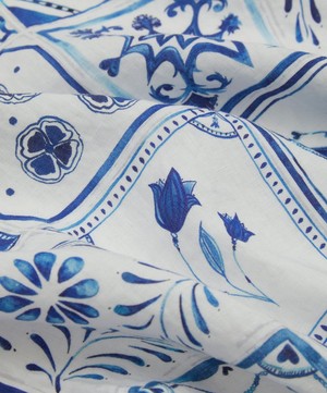 Summerill & Bishop - Azulejos Midnight Blue Linen Napkin Set of Two image number 2