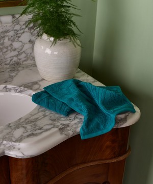 Liberty - Ianthe Hand Towel 50x90cm image number 1