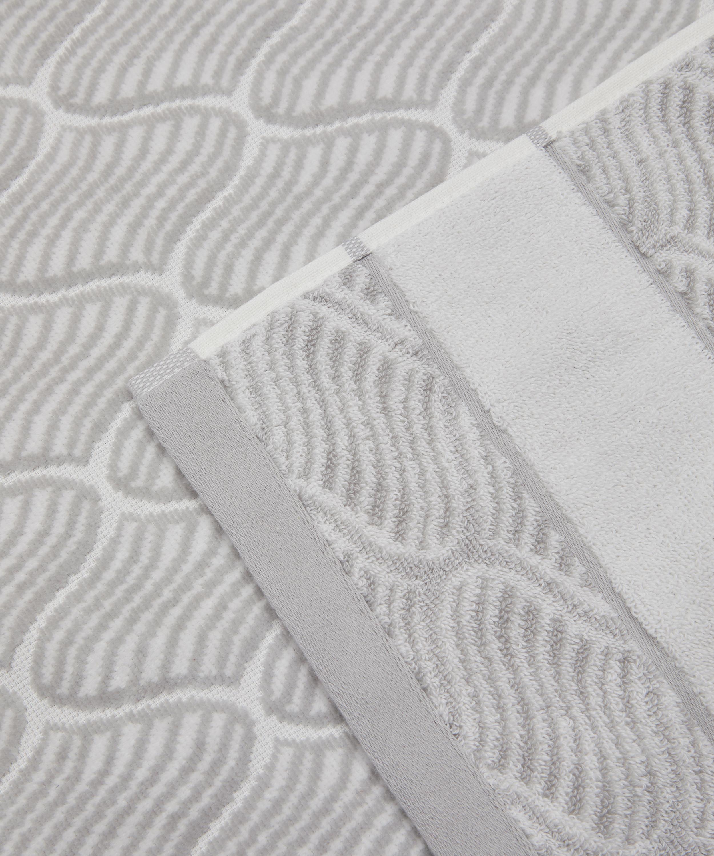 Liberty - Palazzo Bath Towel 70x140cm image number 5