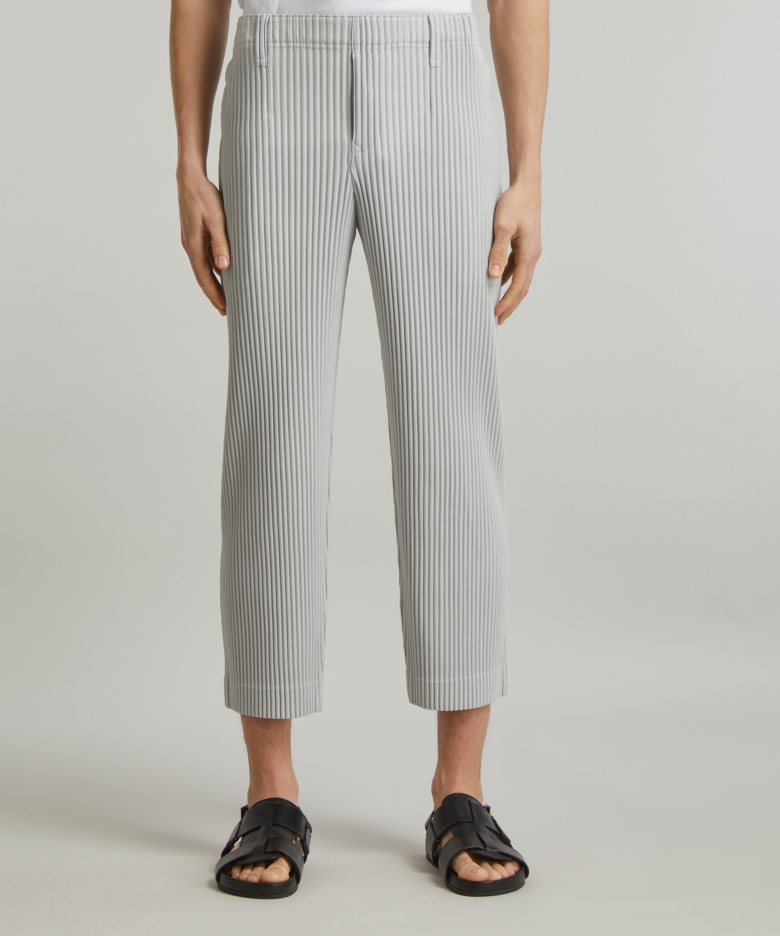 HOMME PLISSÉ ISSEY MIYAKE - Core Pleated Straight Leg Trousers image number 2