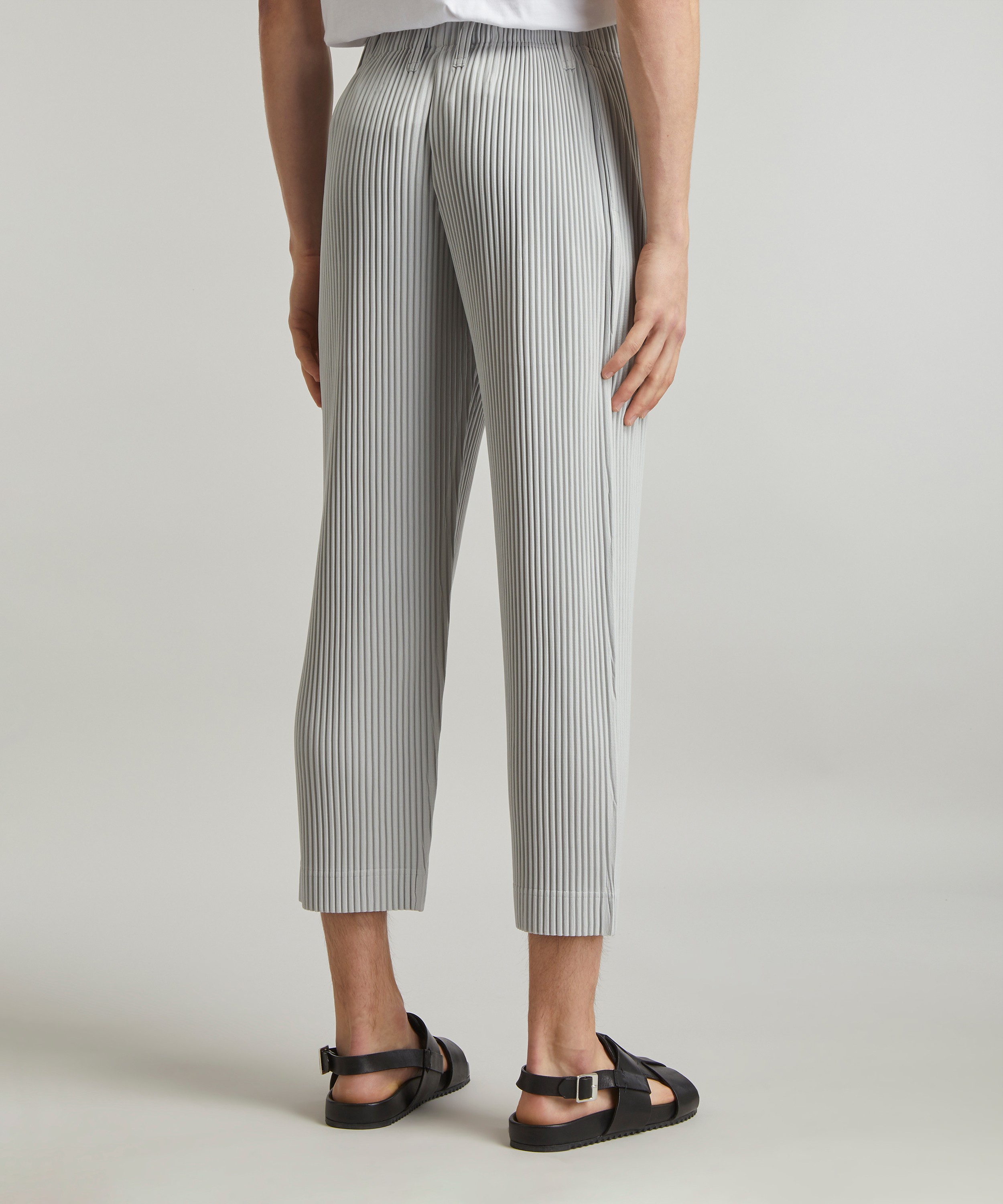 HOMME PLISSÉ ISSEY MIYAKE - Core Pleated Straight Leg Trousers image number 3