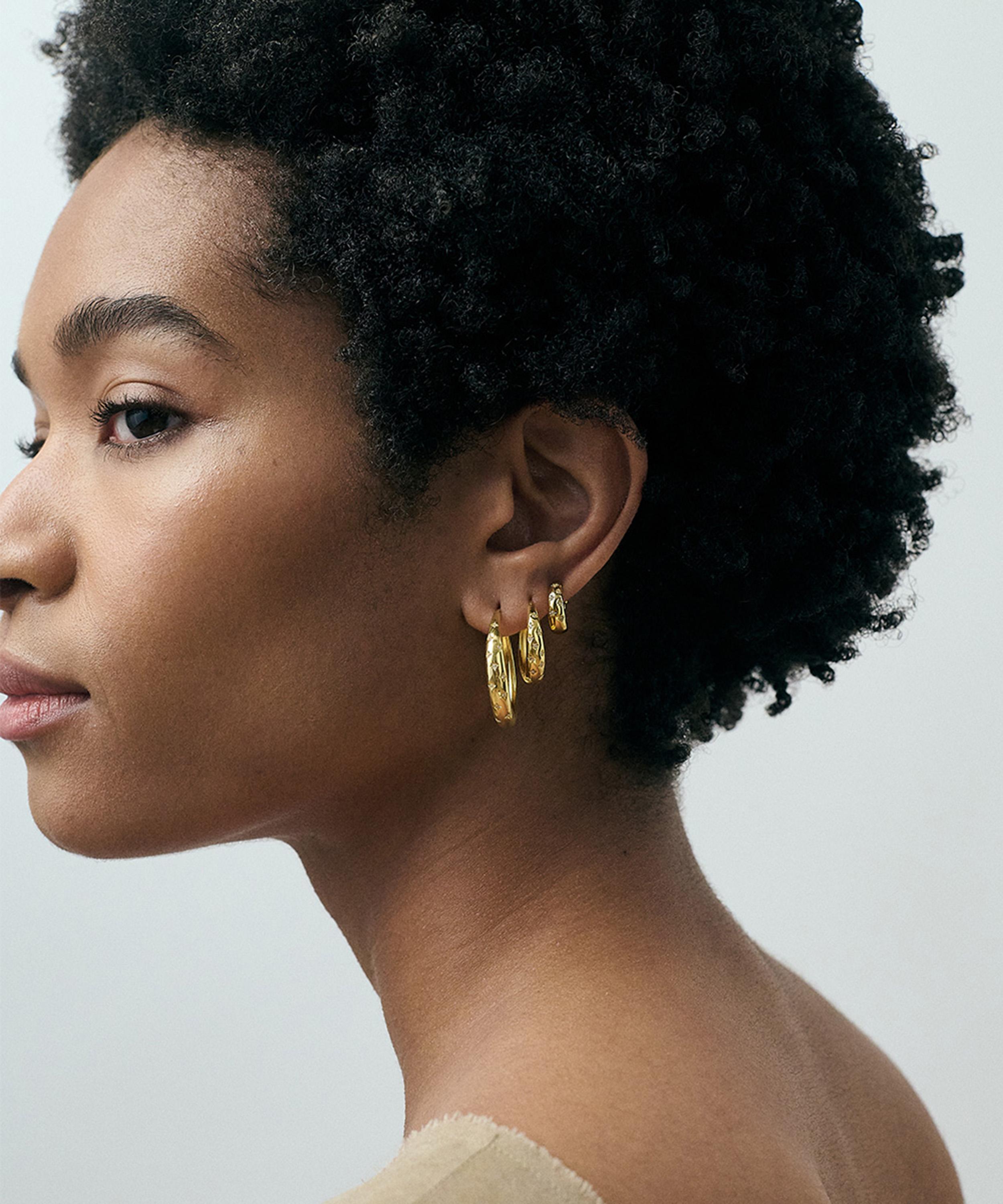 Astley Clarke - 18ct Gold-Plated Vermeil Silver Mini Tiny Star Hoop Earrings image number 2
