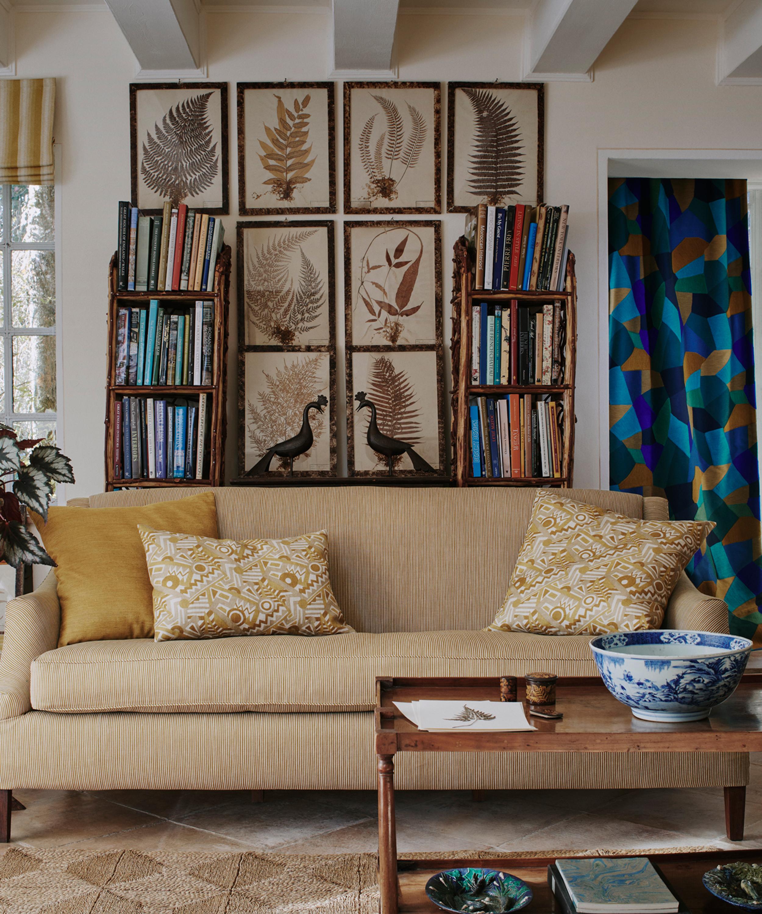 Liberty - FuturLiberty Zig Zag Linen Square Cushion image number 1