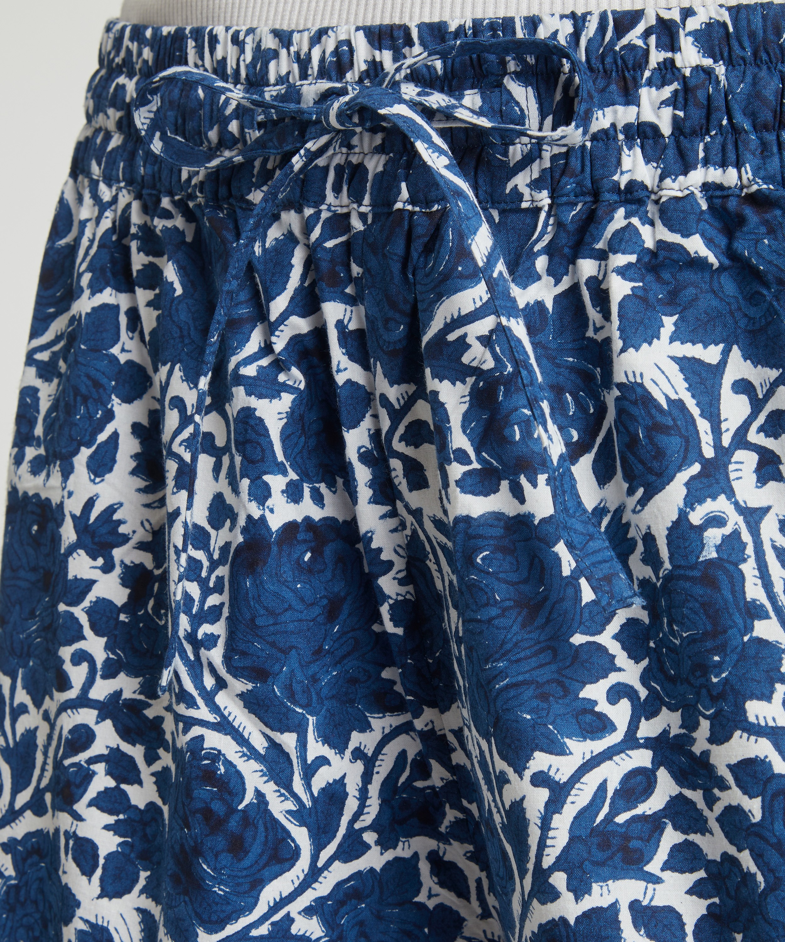 SZ Blockprints - Indigo Rose Drawstring Trousers image number 4