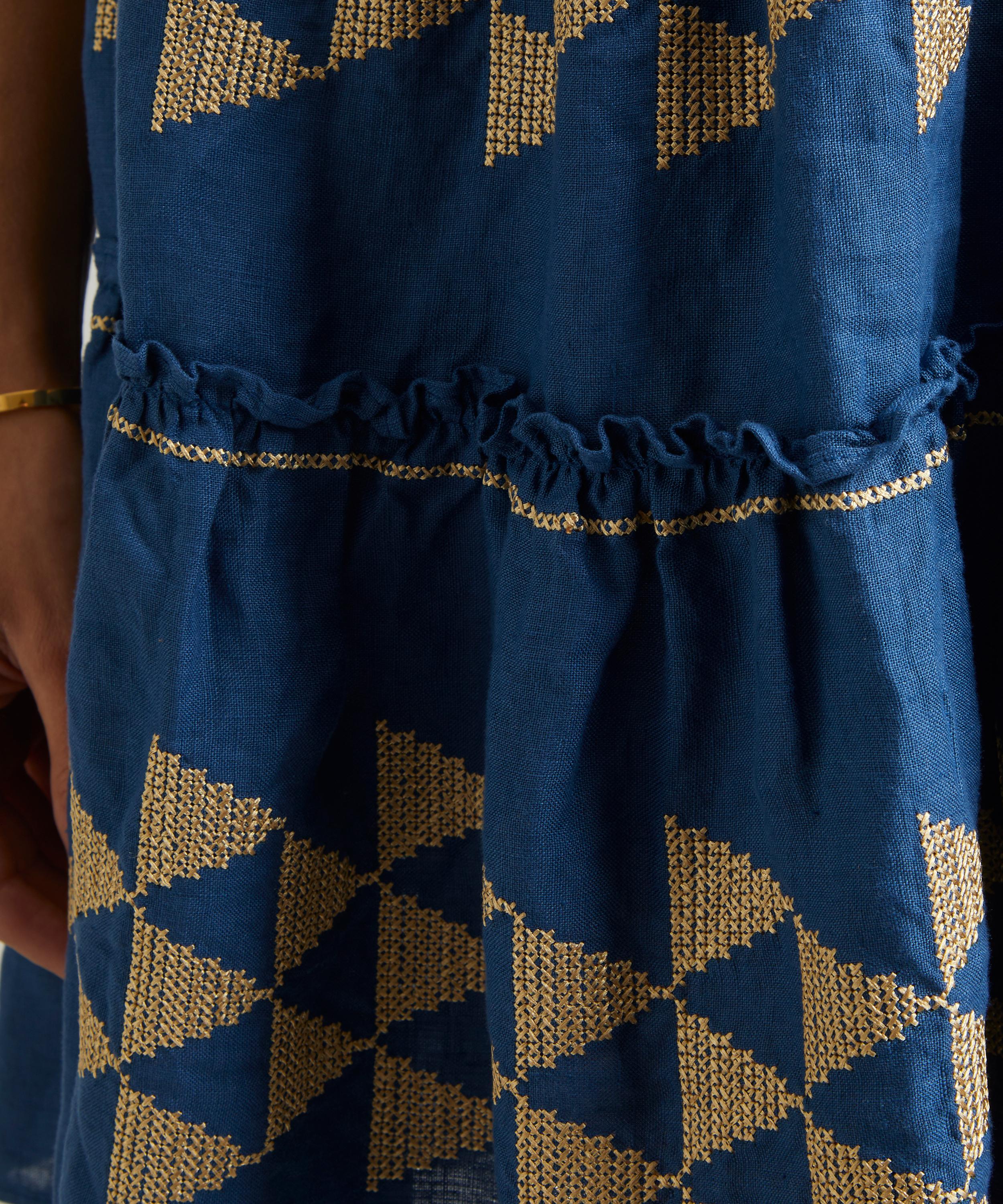 Kori - Arrow Short-Sleeve Mini-Dress image number 4