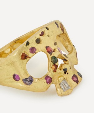 Polly Wales - 18ct Gold Extra Small Rainbow Confetti Skull Ring image number 2