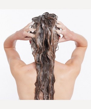 Hair by Sam McKnight - Rich Cleanse Nourishing Shampoo  250ml image number 3