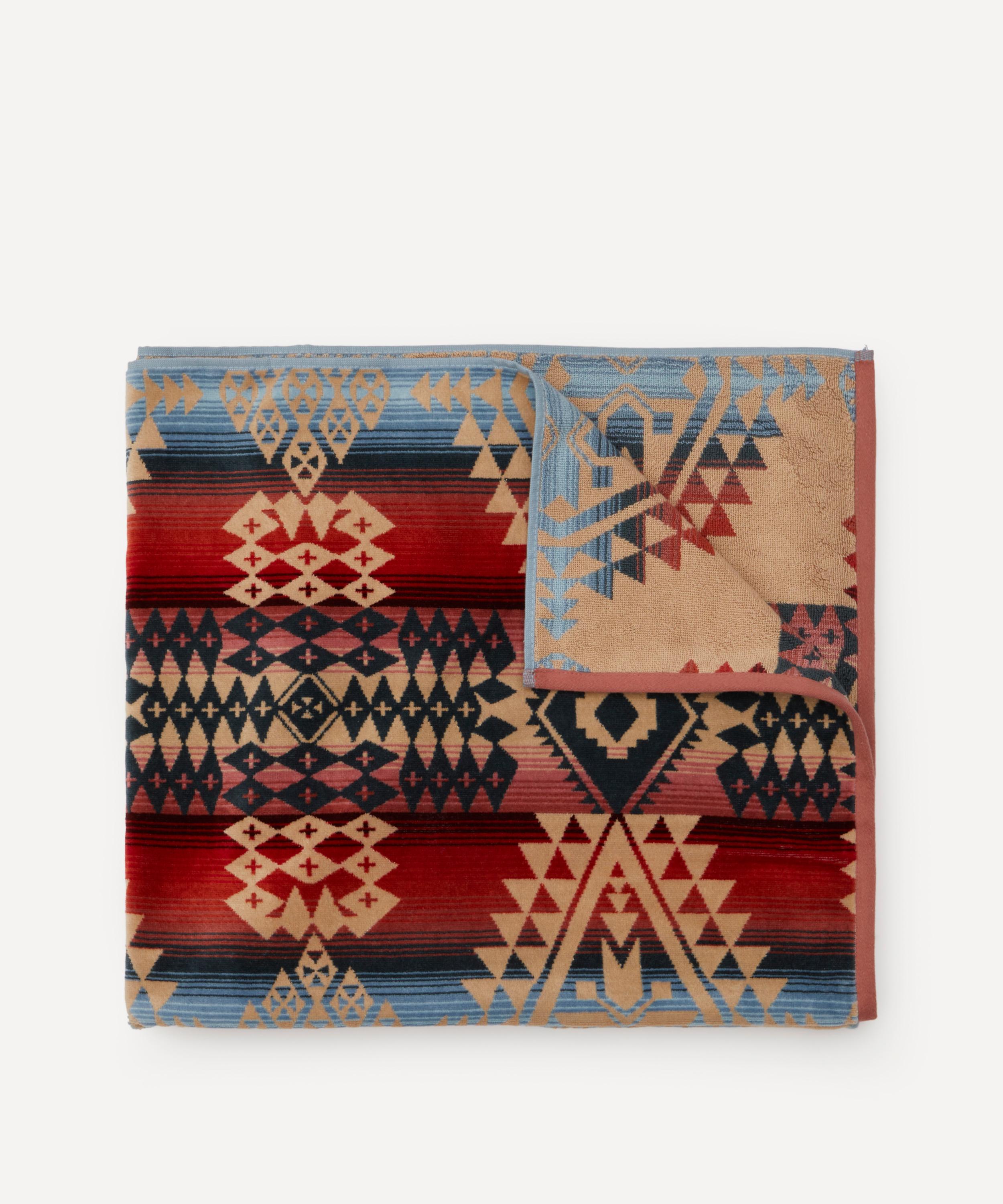 Pendleton - Oversized Jacquard Spa Towel image number 2