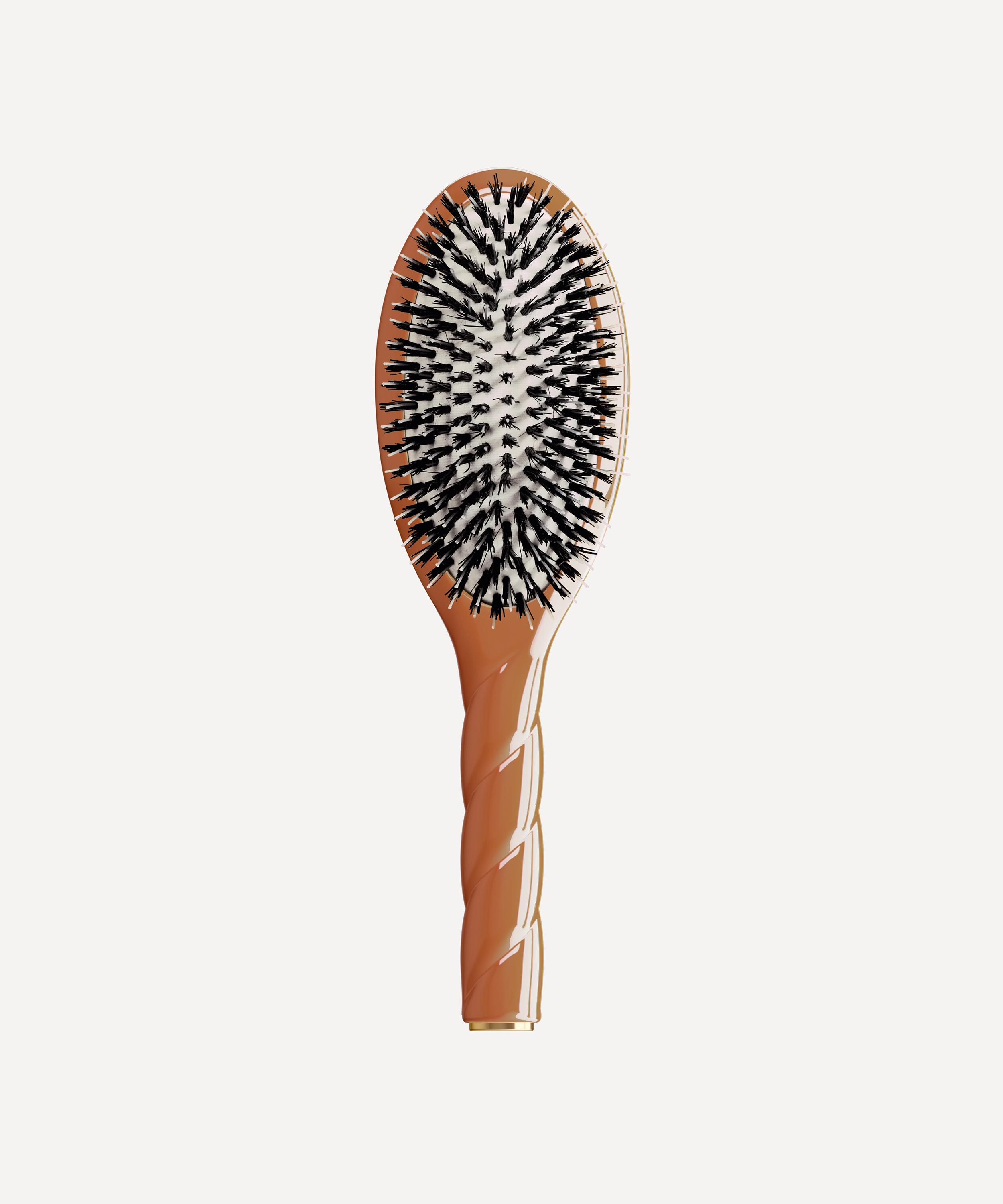 La Bonne Brosse - N.02 THE ESSENTIAL All Purpose Brush image number 0