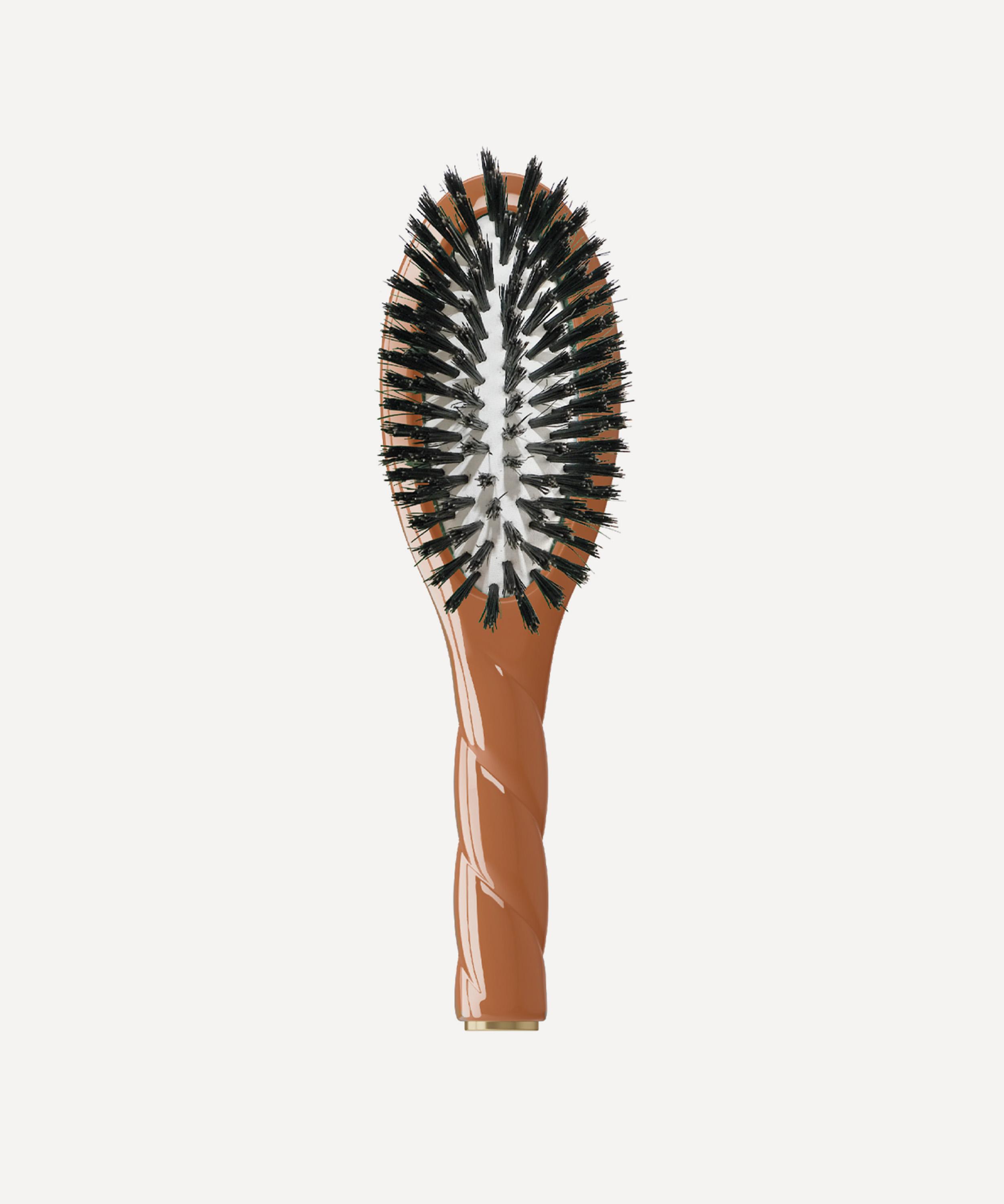 La Bonne Brosse - N.01 THE UNIVERSAL Petite Brush image number 0