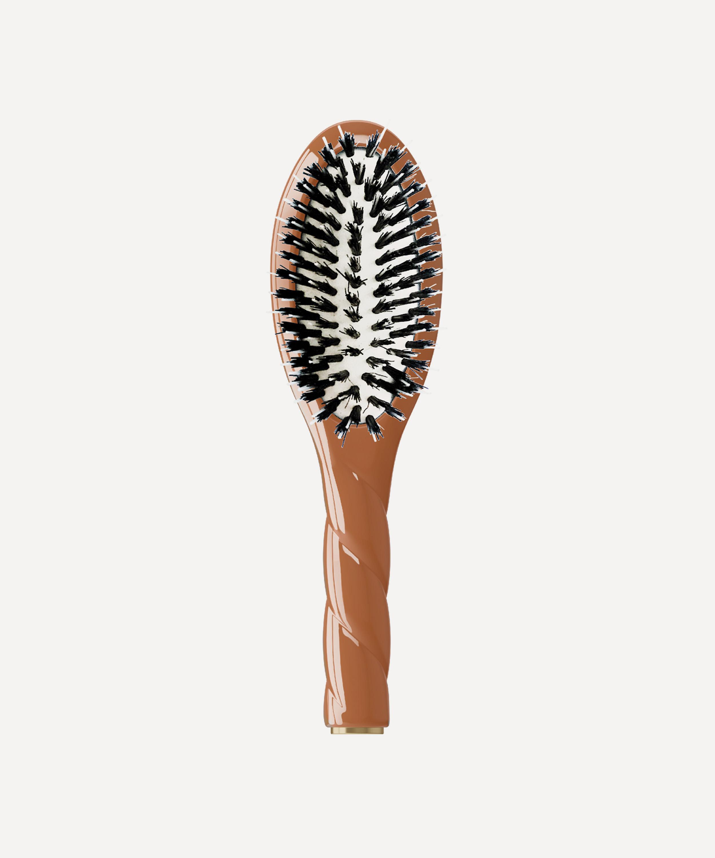 La Bonne Brosse - N.02 THE ESSENTIAL All Purpose Petite Brush image number 0