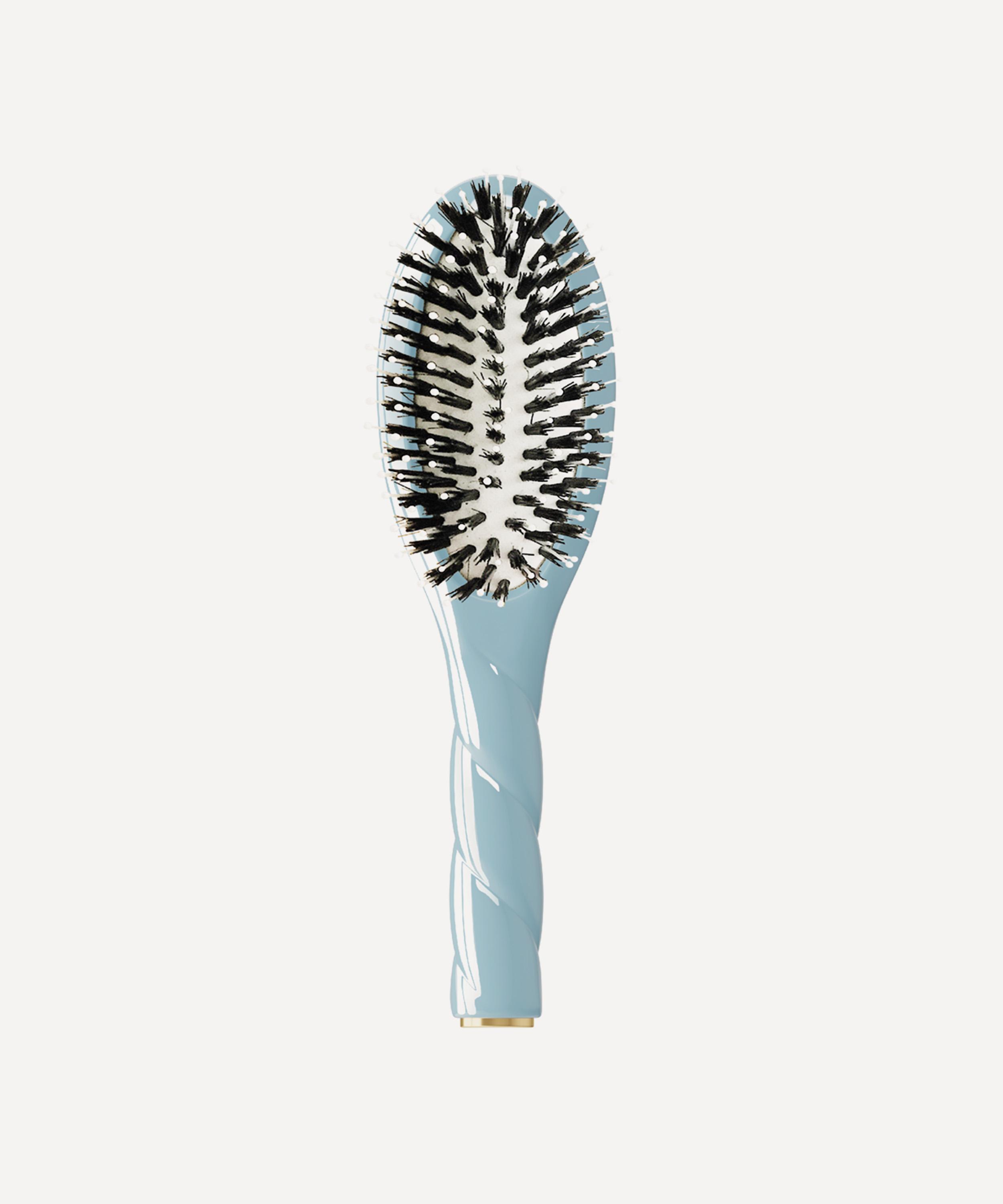 La Bonne Brosse - N.03 THE ESSENTIAL SOFT Petite Brush image number 0