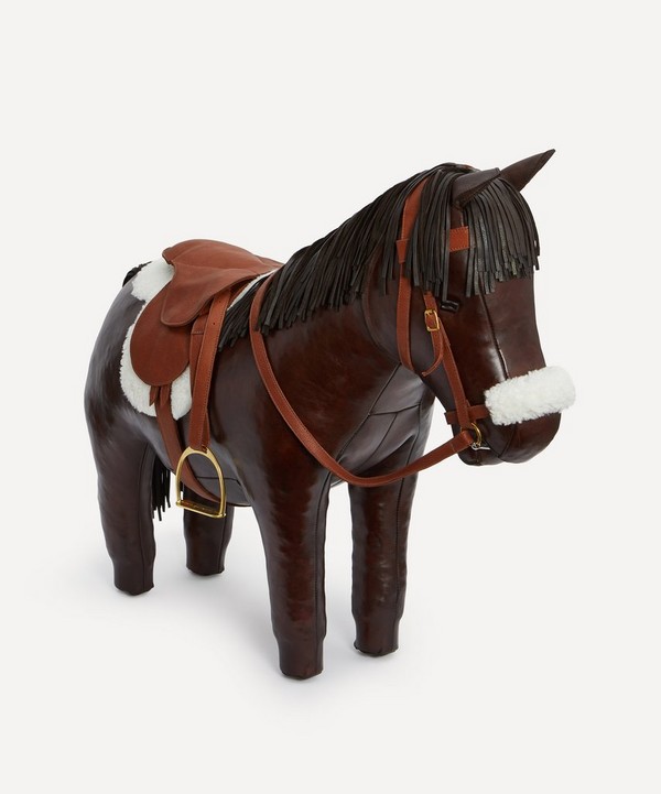 Omersa - Pony with Tack image number null