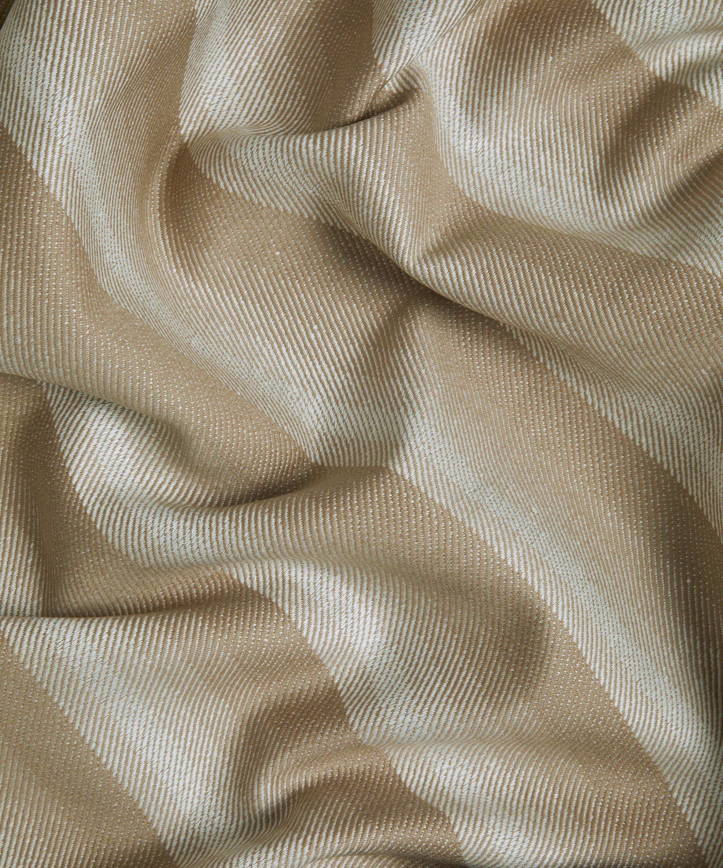 Liberty Interiors - Shadow Line in September image number 5