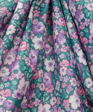 Liberty Fabrics - Hedgerow Bloom Lasenby Quilting Cotton image number 2