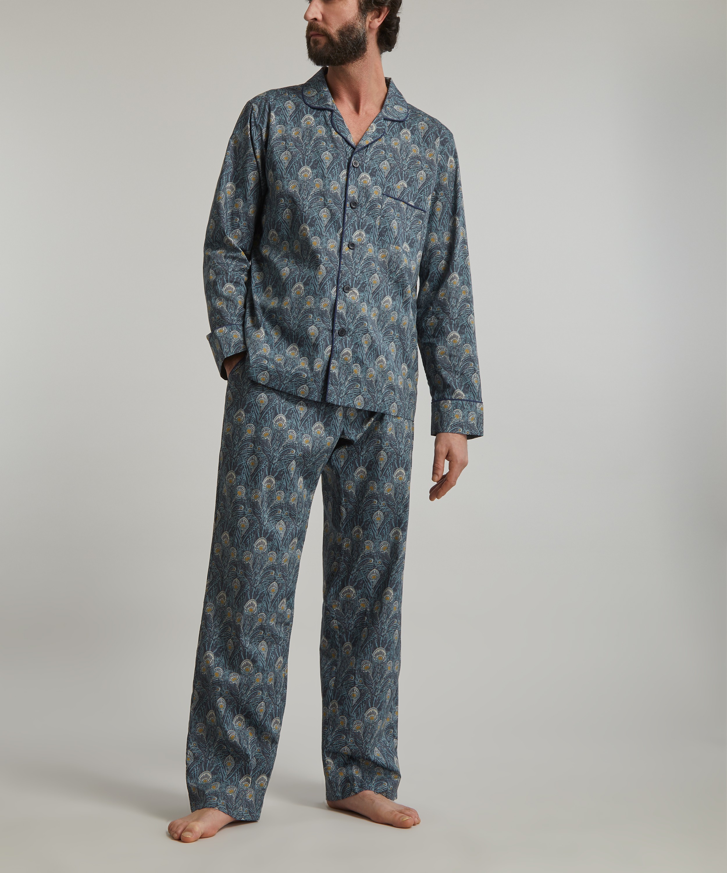 Liberty - Queen Hera Tana Lawn™ Cotton Pyjama Set image number 2