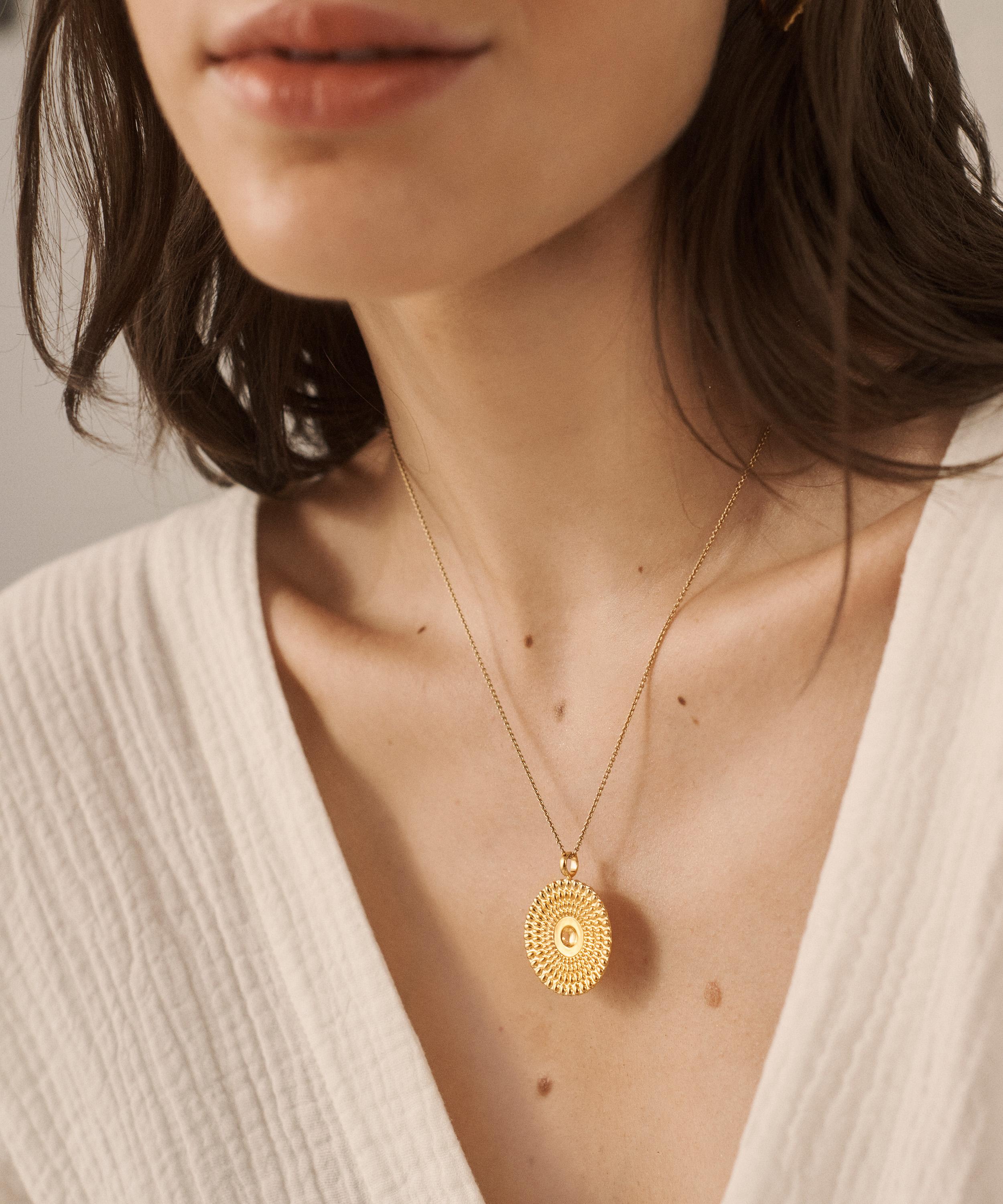 Monica Vinader - 18ct Gold-Plated Vermeil Silver Juno Disc Pendant image number 3