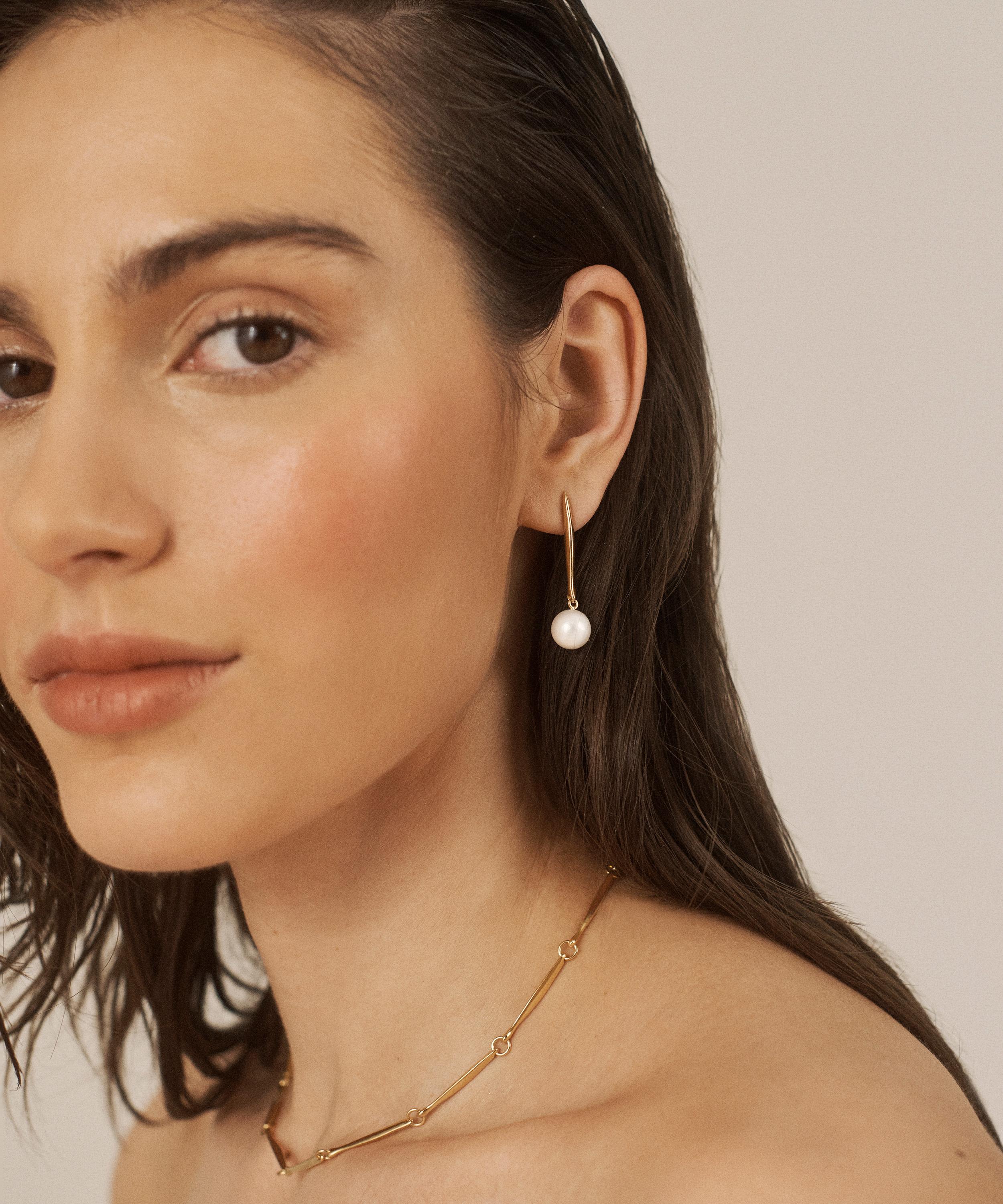 Monica Vinader - 18ct Gold-Plated Vermeil Silver Nura Round Pearl Hoop Earrings image number 1