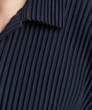 HOMME PLISSÉ ISSEY MIYAKE - Basics Pleated Short Sleeve Shirt image number 4